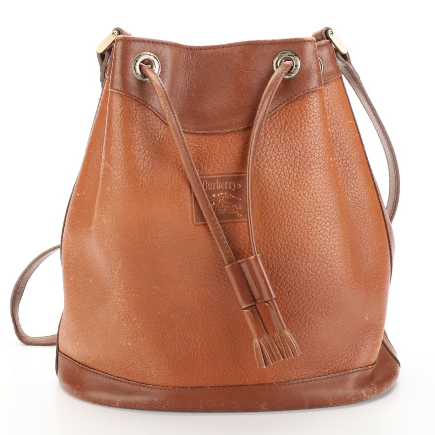 Burberrys Bucket Bag in Brown Grained Leather