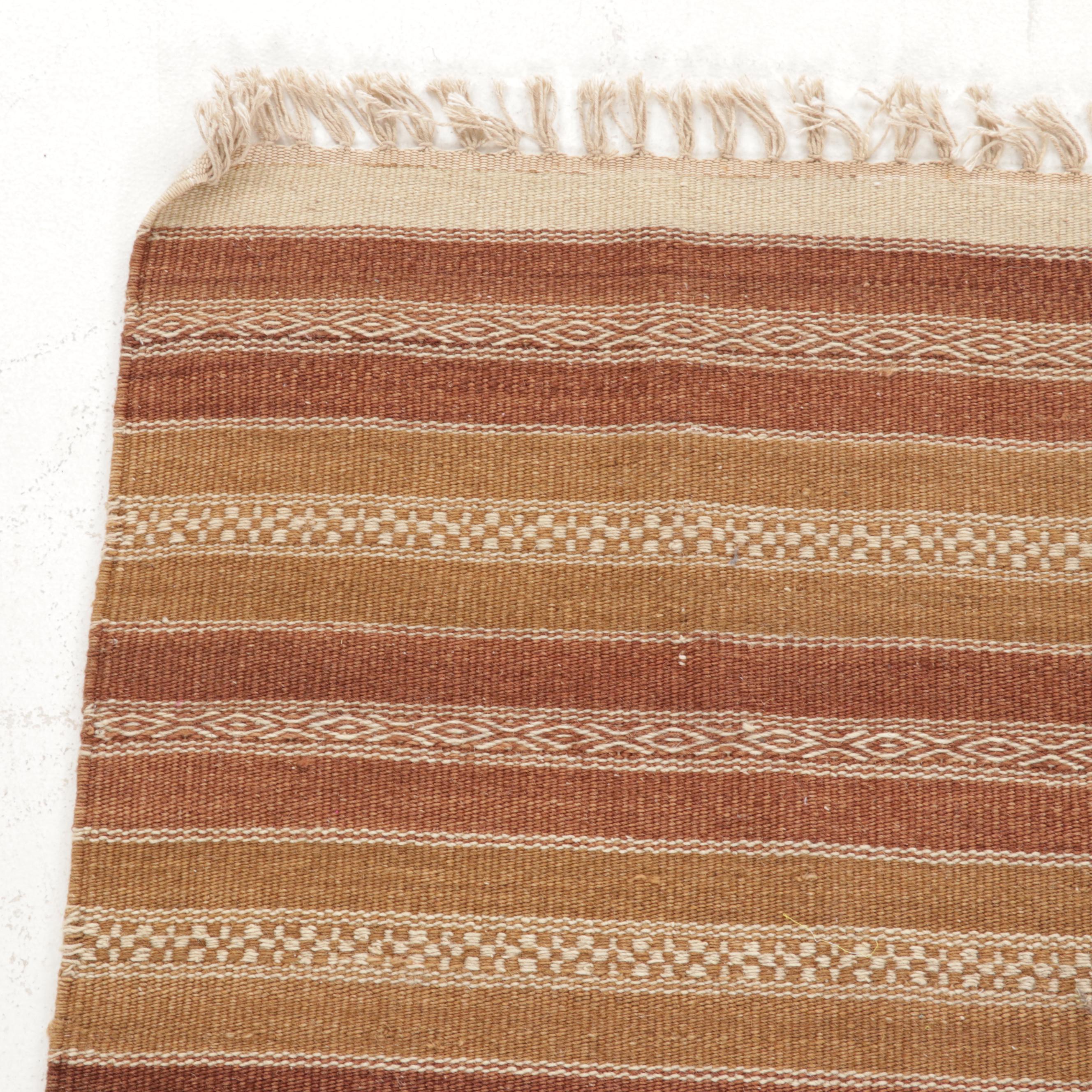 2'9 x 5'4 Handwoven Geometric Kilim Area Rug