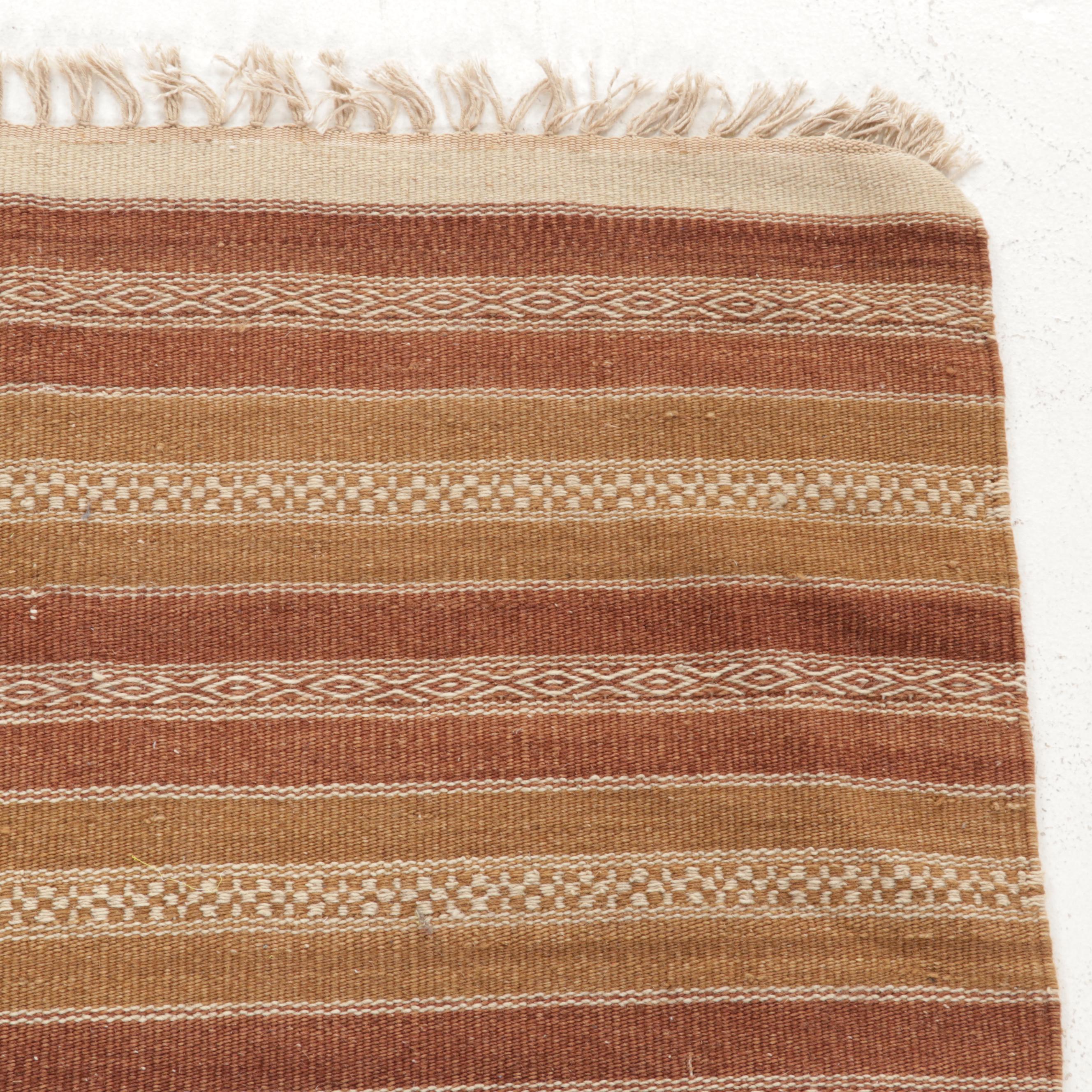 2'9 x 5'4 Handwoven Geometric Kilim Area Rug