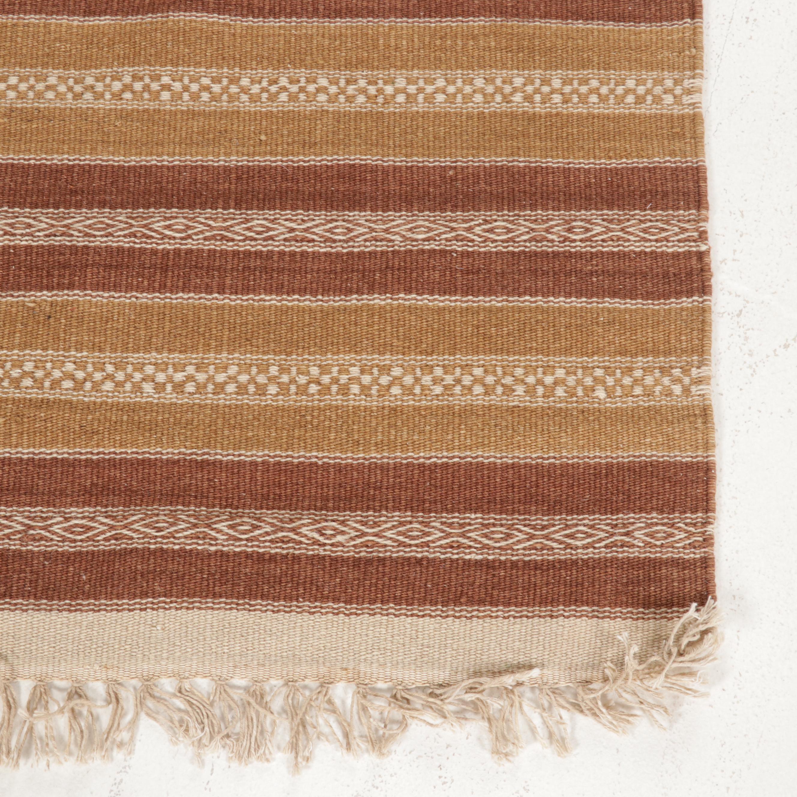 2'9 x 5'4 Handwoven Geometric Kilim Area Rug