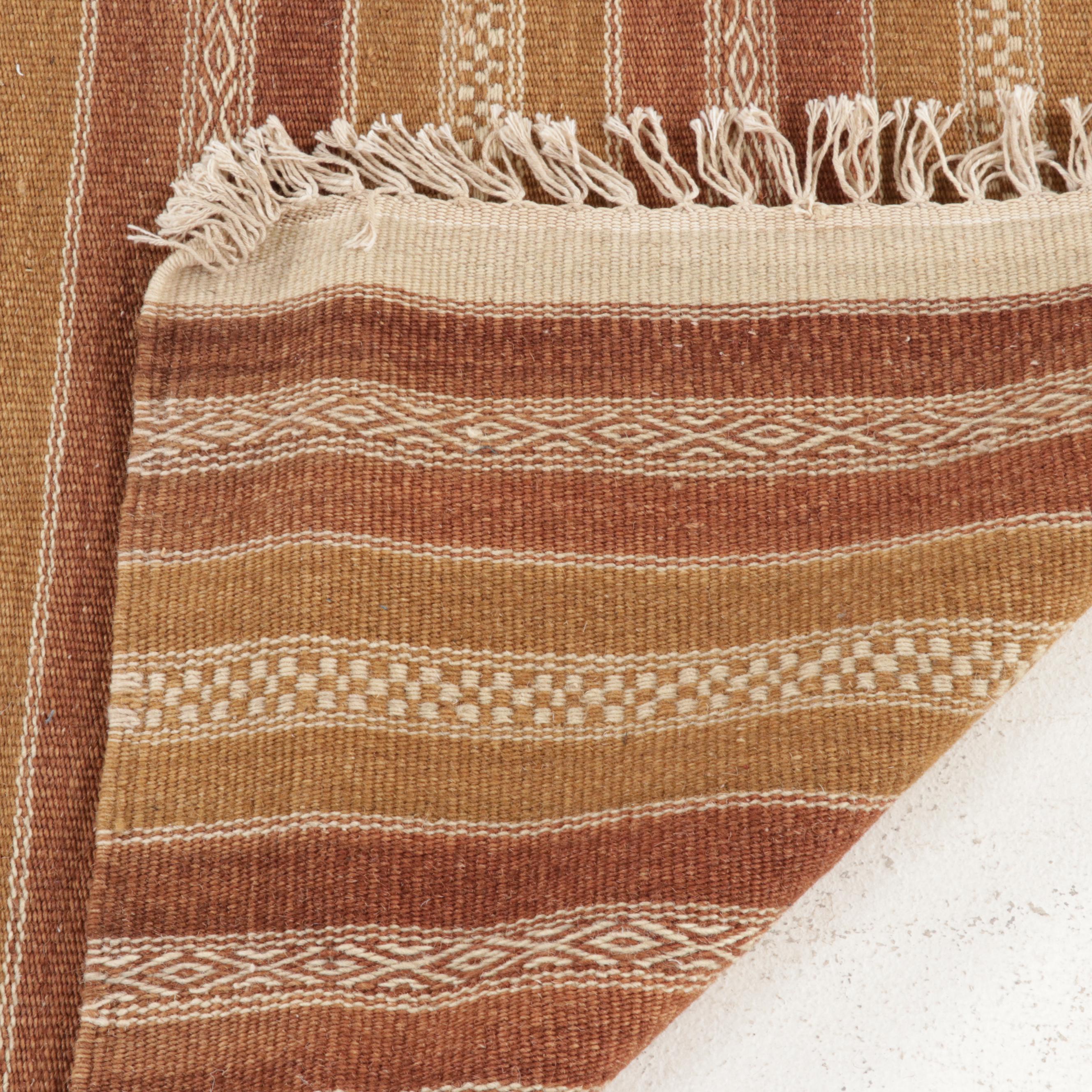 2'9 x 5'4 Handwoven Geometric Kilim Area Rug