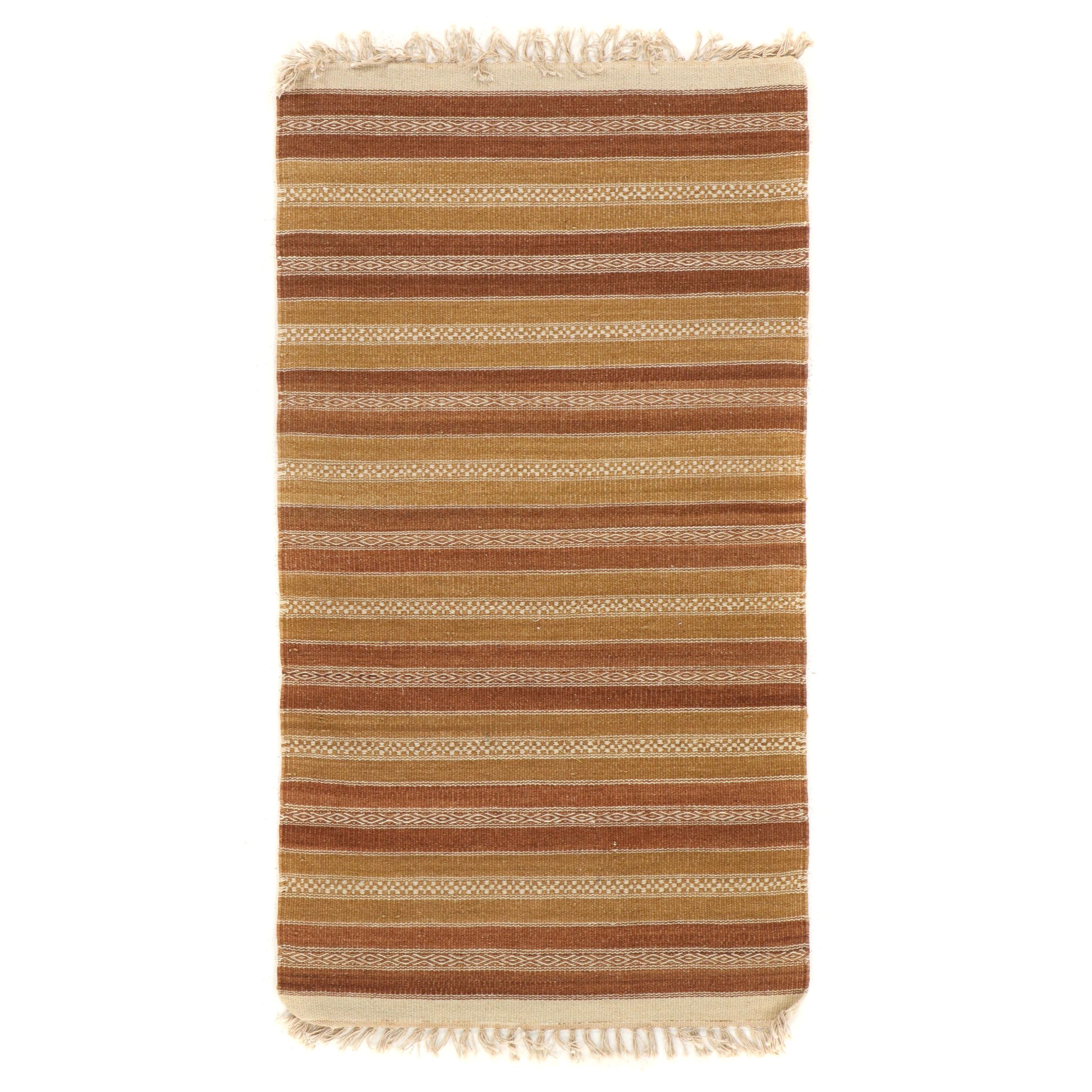 2'9 x 5'4 Handwoven Geometric Kilim Area Rug