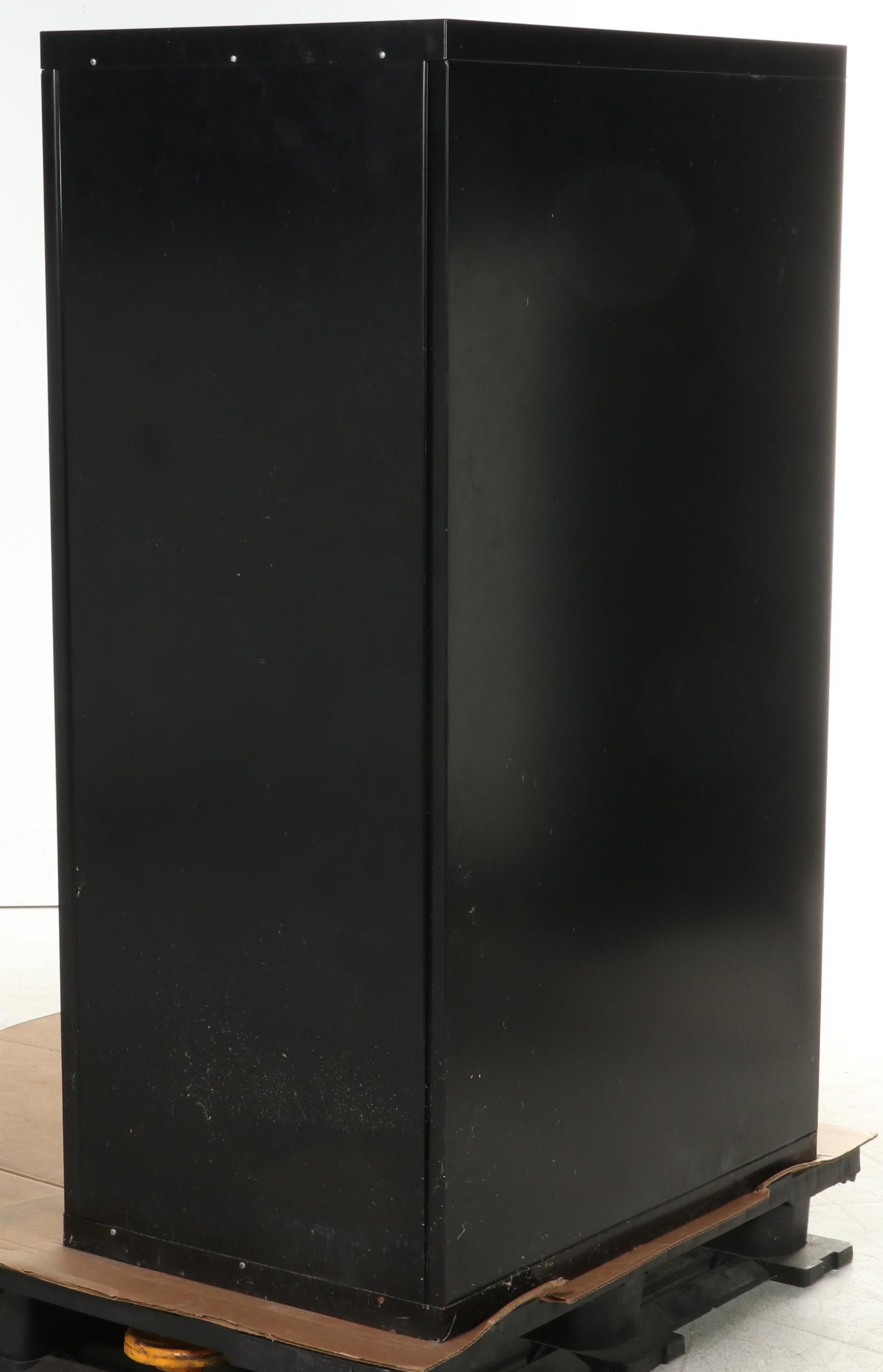 FireKing Locking Filing Cabinet with Safe