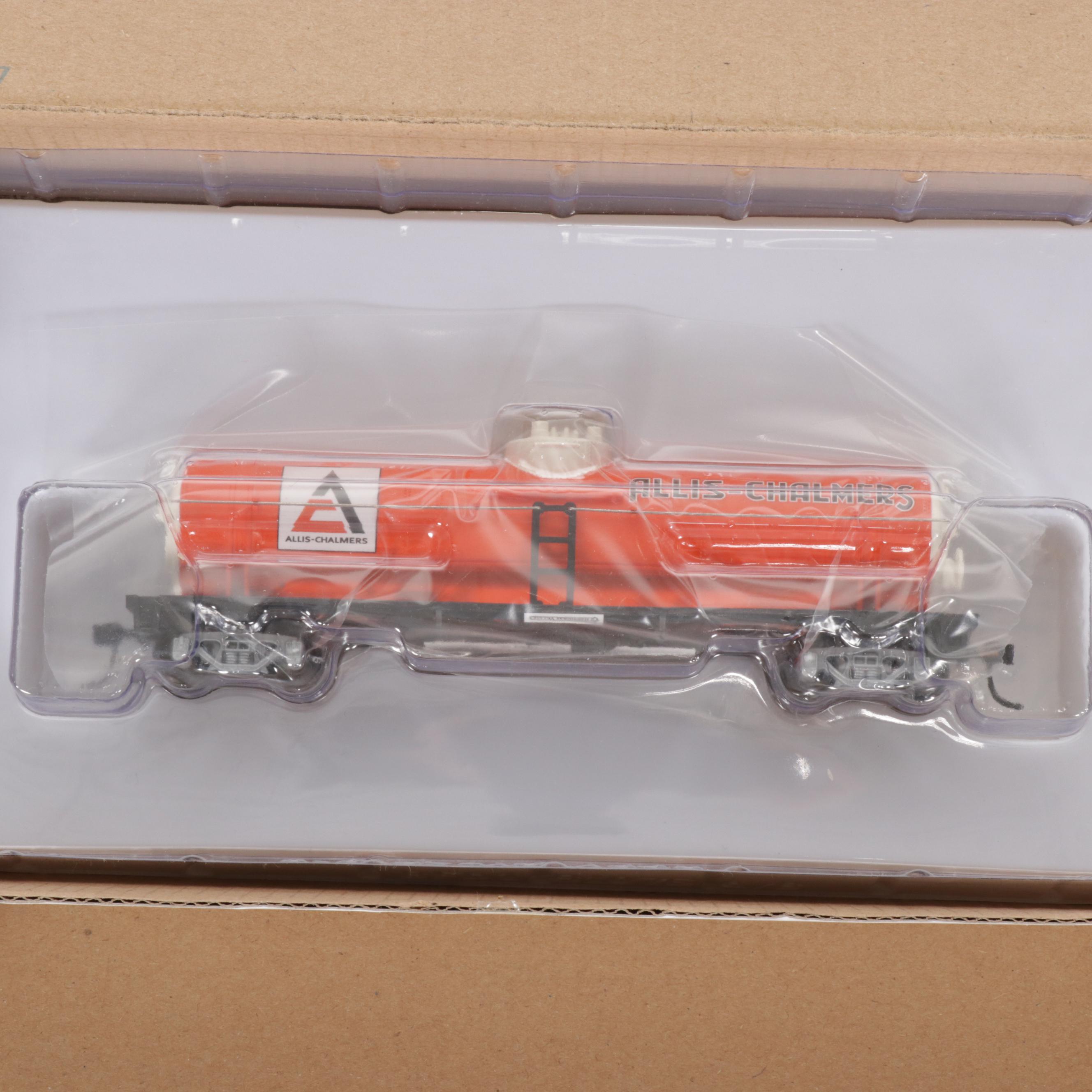 Bradford Exchange Hawthorne Village Allis-Chalmers HO Scale Train Set