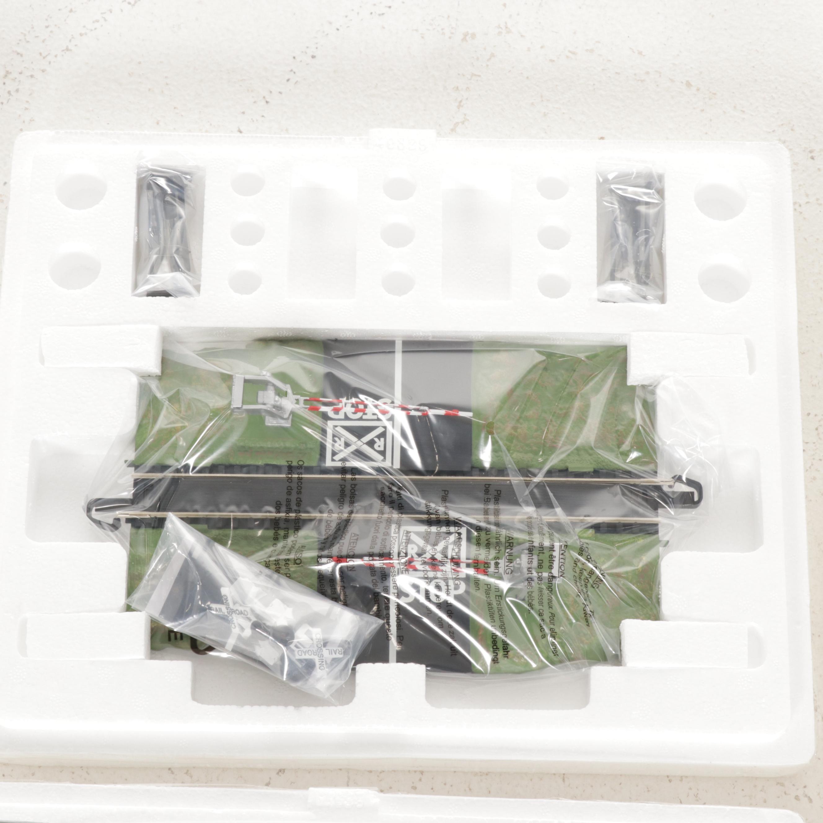 Bradford Exchange Hawthorne Village Allis-Chalmers HO Scale Train Set