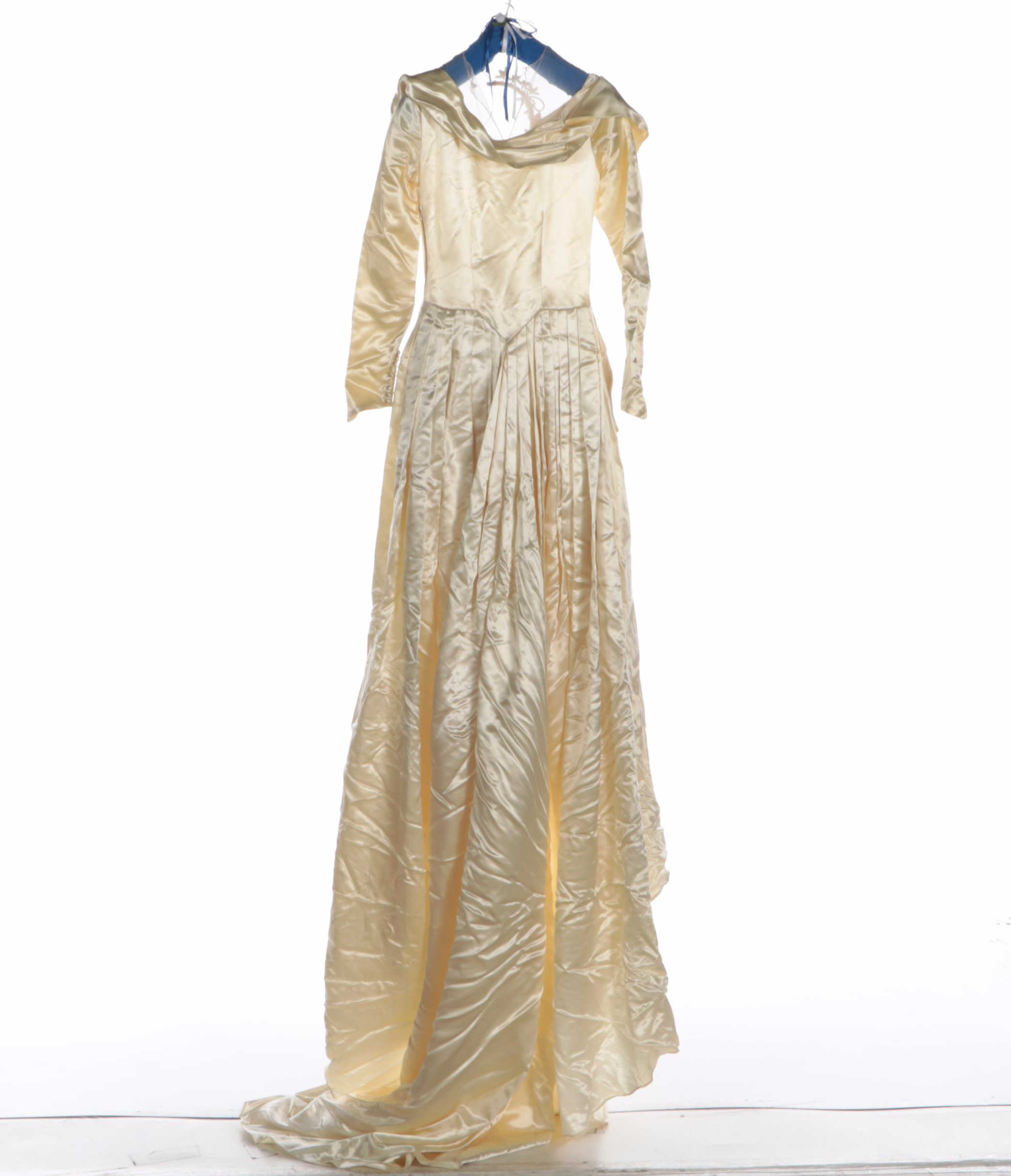 Portrait Collar Off-White Satin Wedding Gown with Chapel Train and Headband