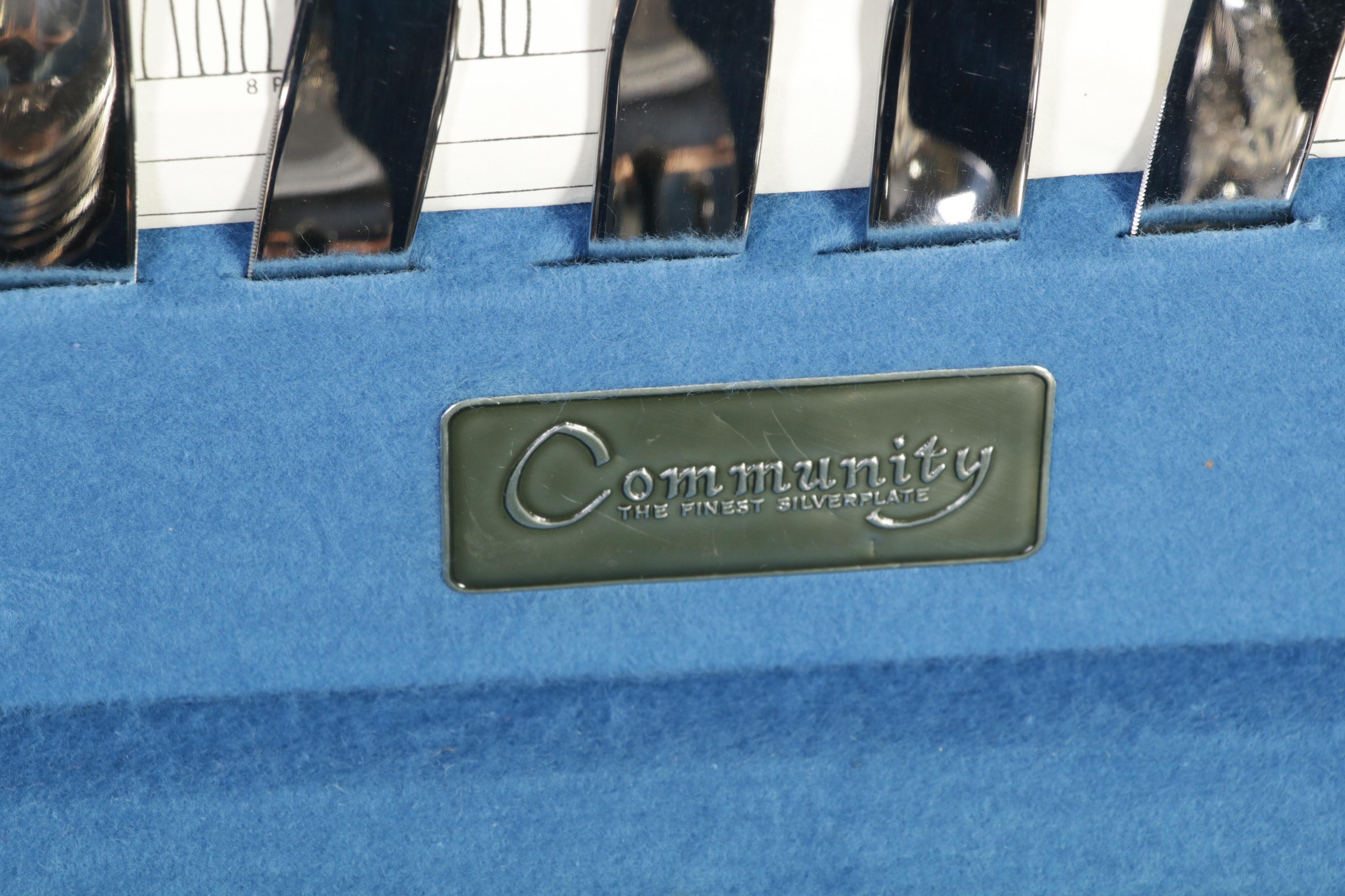 Oneida Community "Silver Artistry" Silver Plate Flatware with Chest