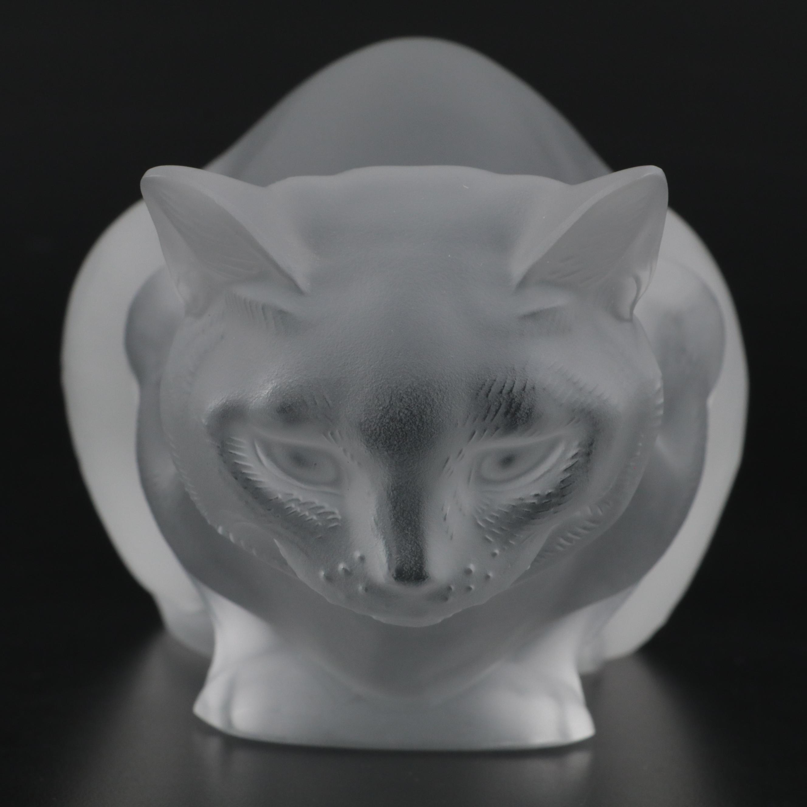 Lalique "Chat Couche" Crystal Cat Figurine, Mid to Late 20th Century