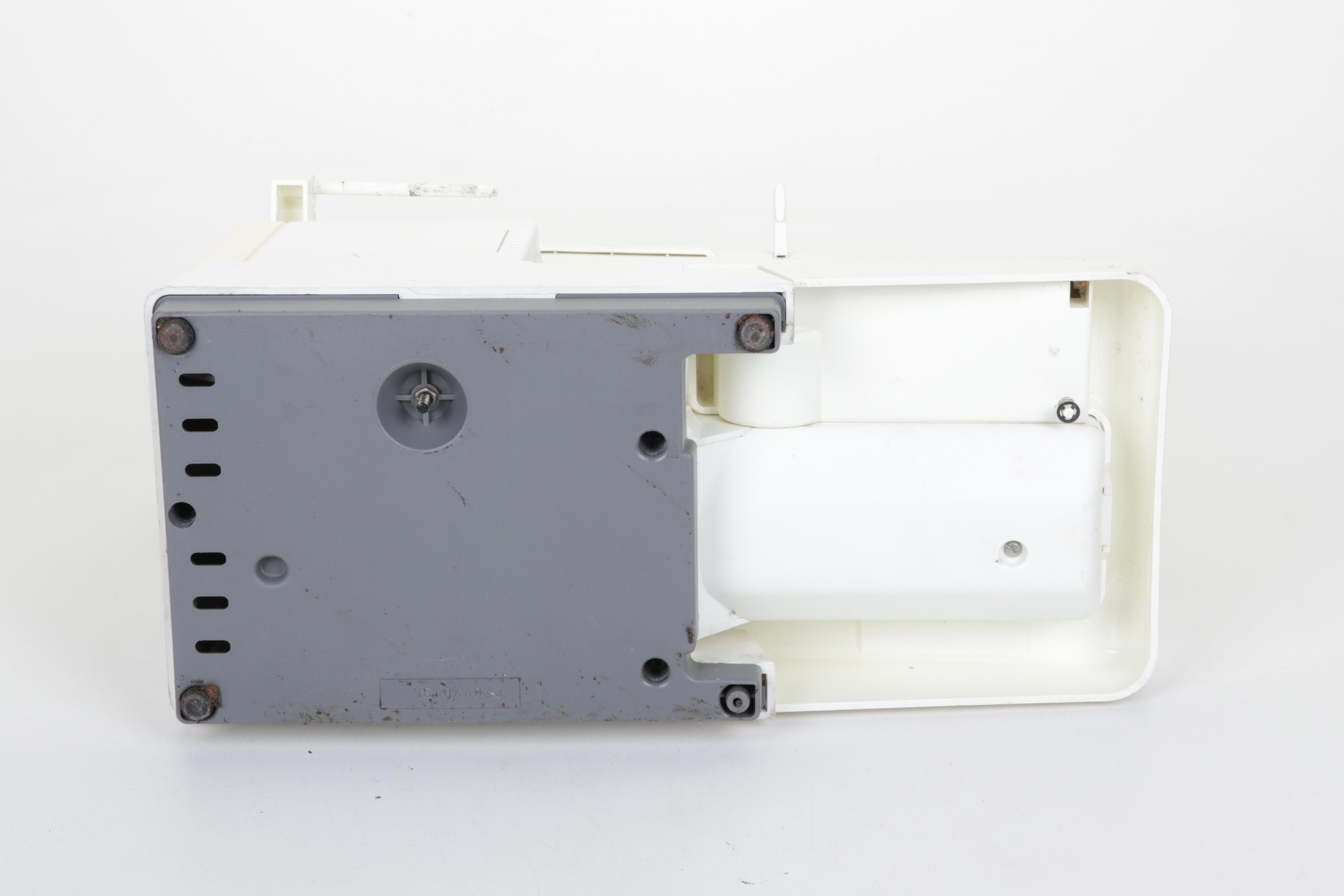 Singer "Melodie" Electric Portable Sewing Machine