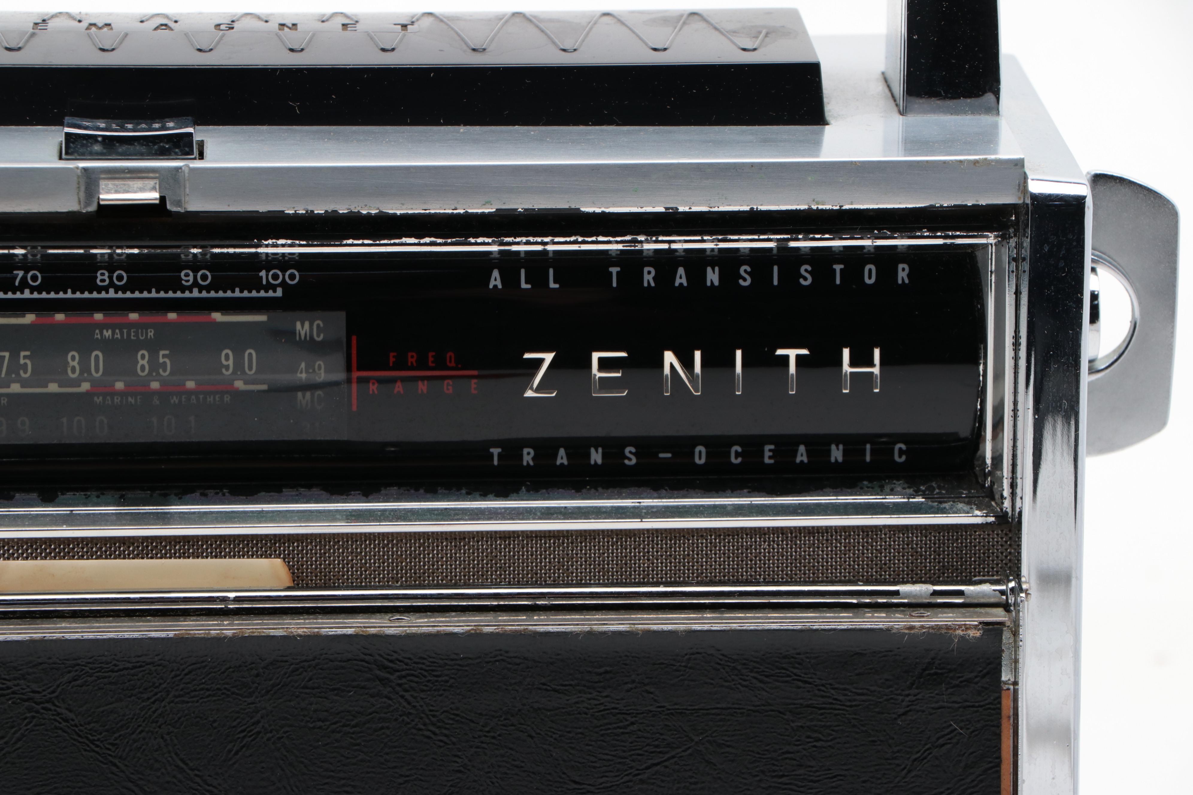 Zenith Royal 3000-1 Trans-Oceanic Portable Radio, 1962–1971