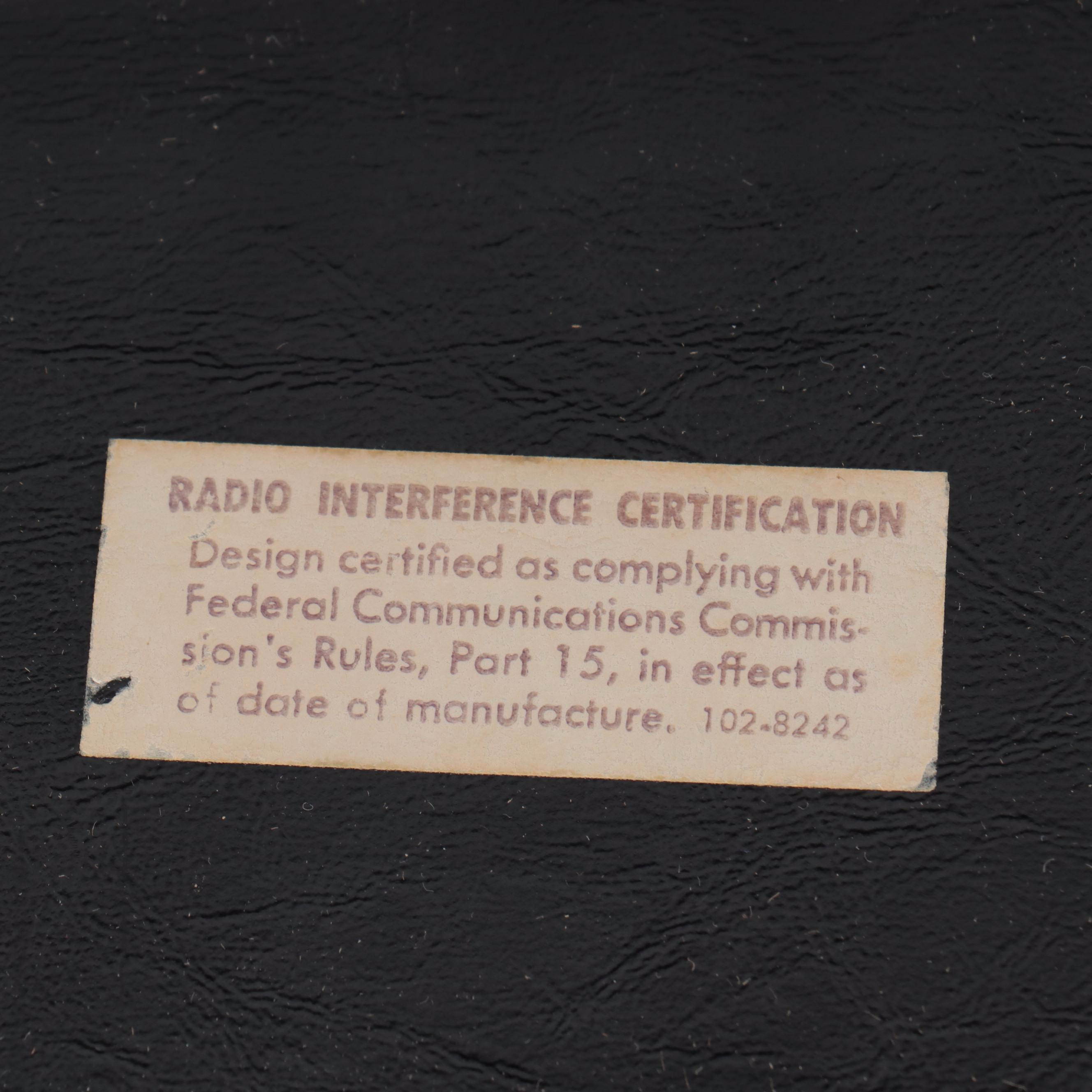Zenith Royal 3000-1 Trans-Oceanic Portable Radio, 1962–1971