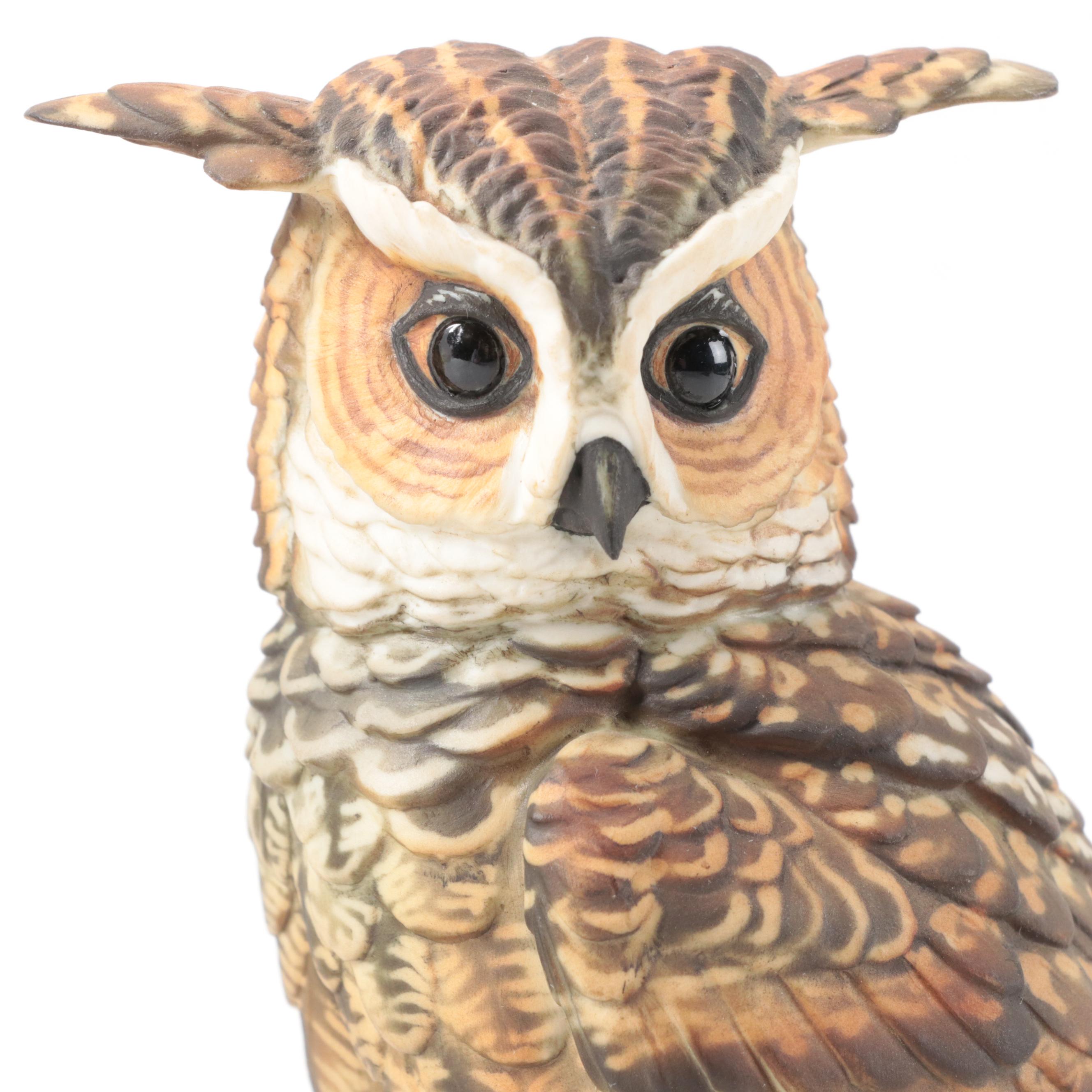 Alfretto Porcelain Eagle Figurine with Other Owl Figurines