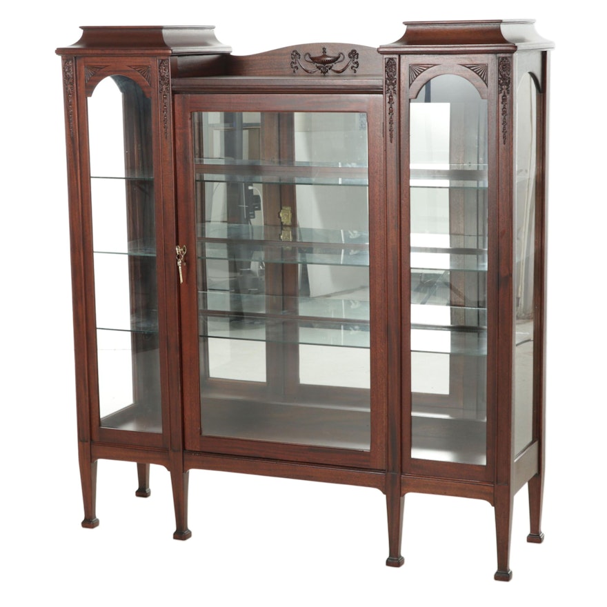 Wooden Glass Front Illumniated Display Cabinet, Mid to Late 20th Century