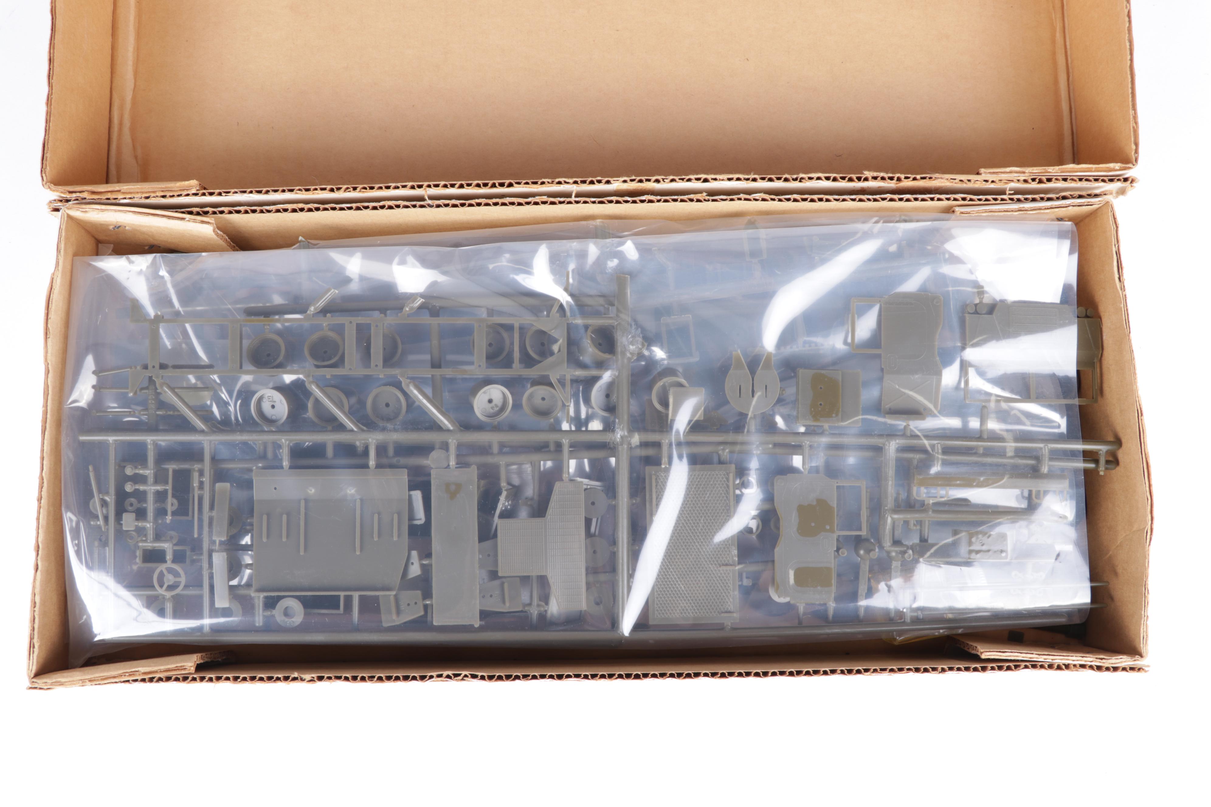 Renwal Blueprint Atomic Cannon and Martin Marietta Pershing A-1 Models