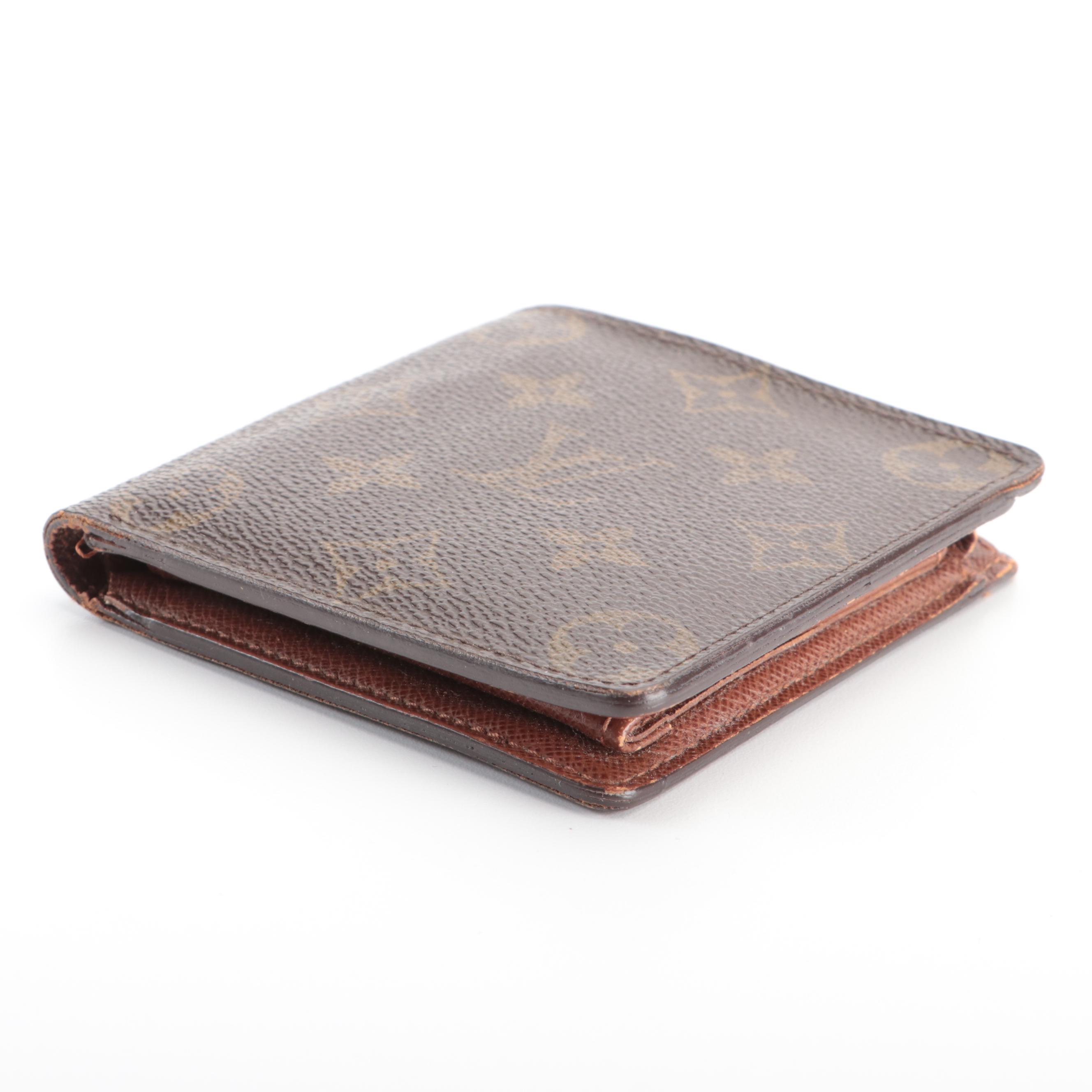Louis Vuitton Bifold Wallet in Monogram Canvas