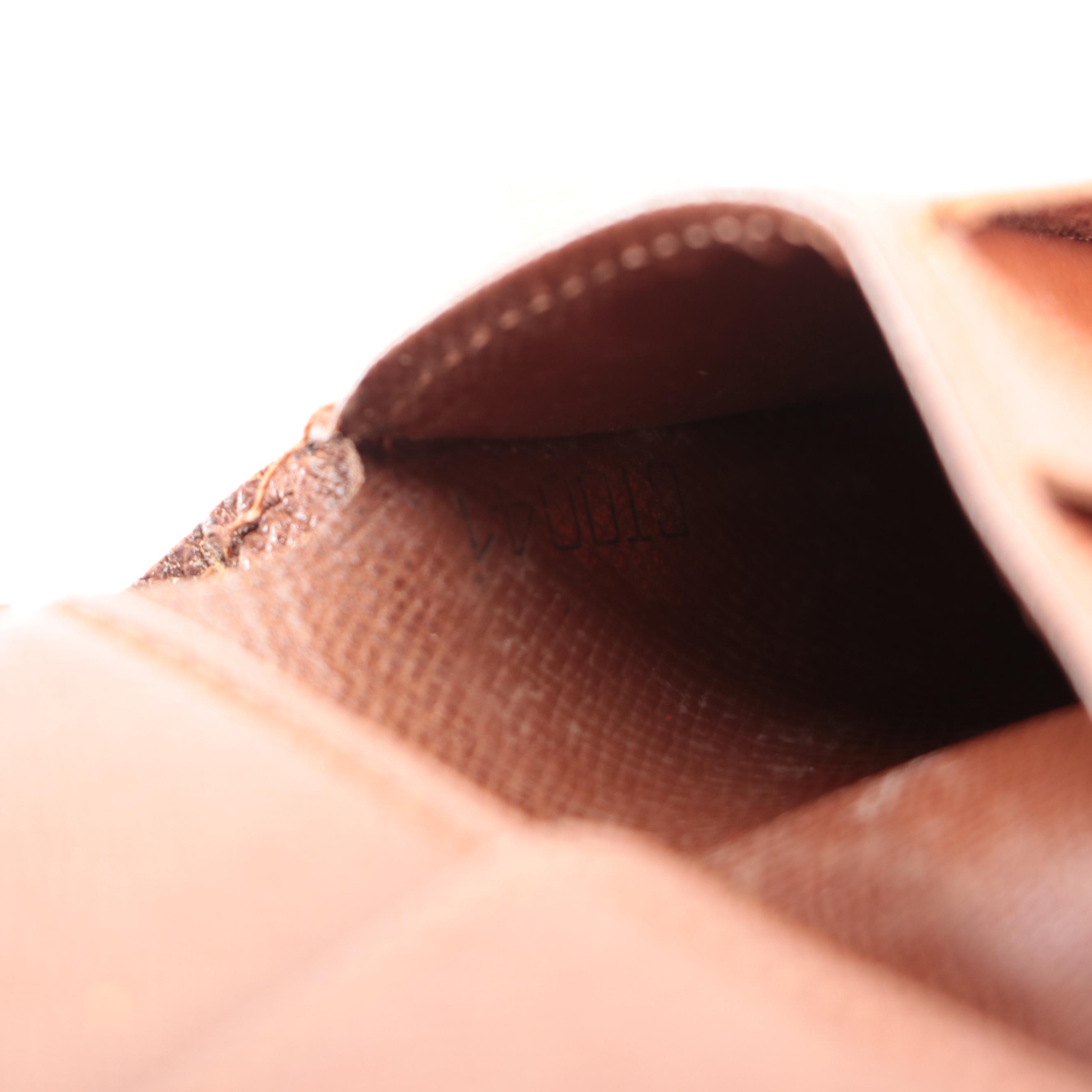 Louis Vuitton Bifold Wallet in Monogram Canvas