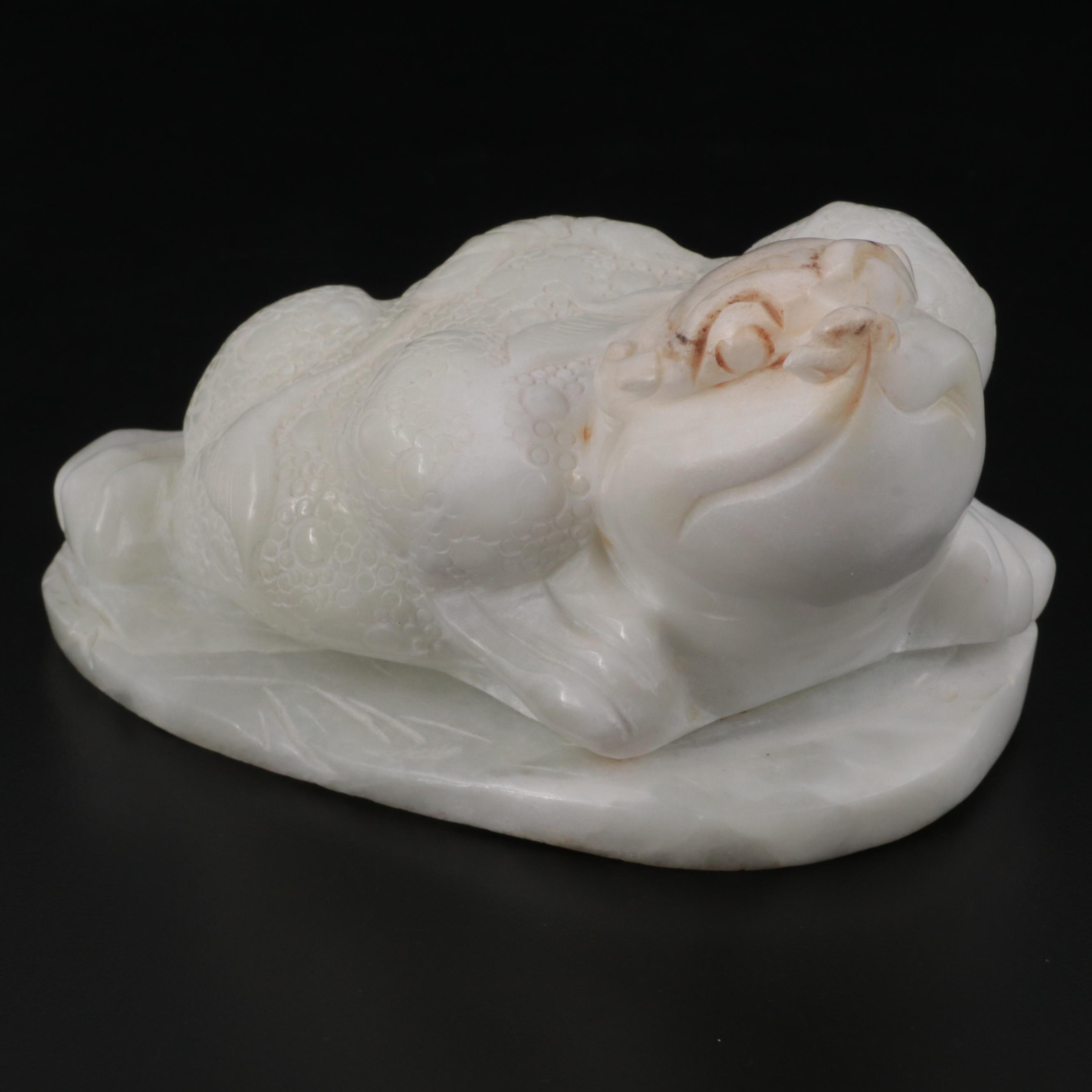 Chinese Carved Serpentine Jin Chan Toad Figure