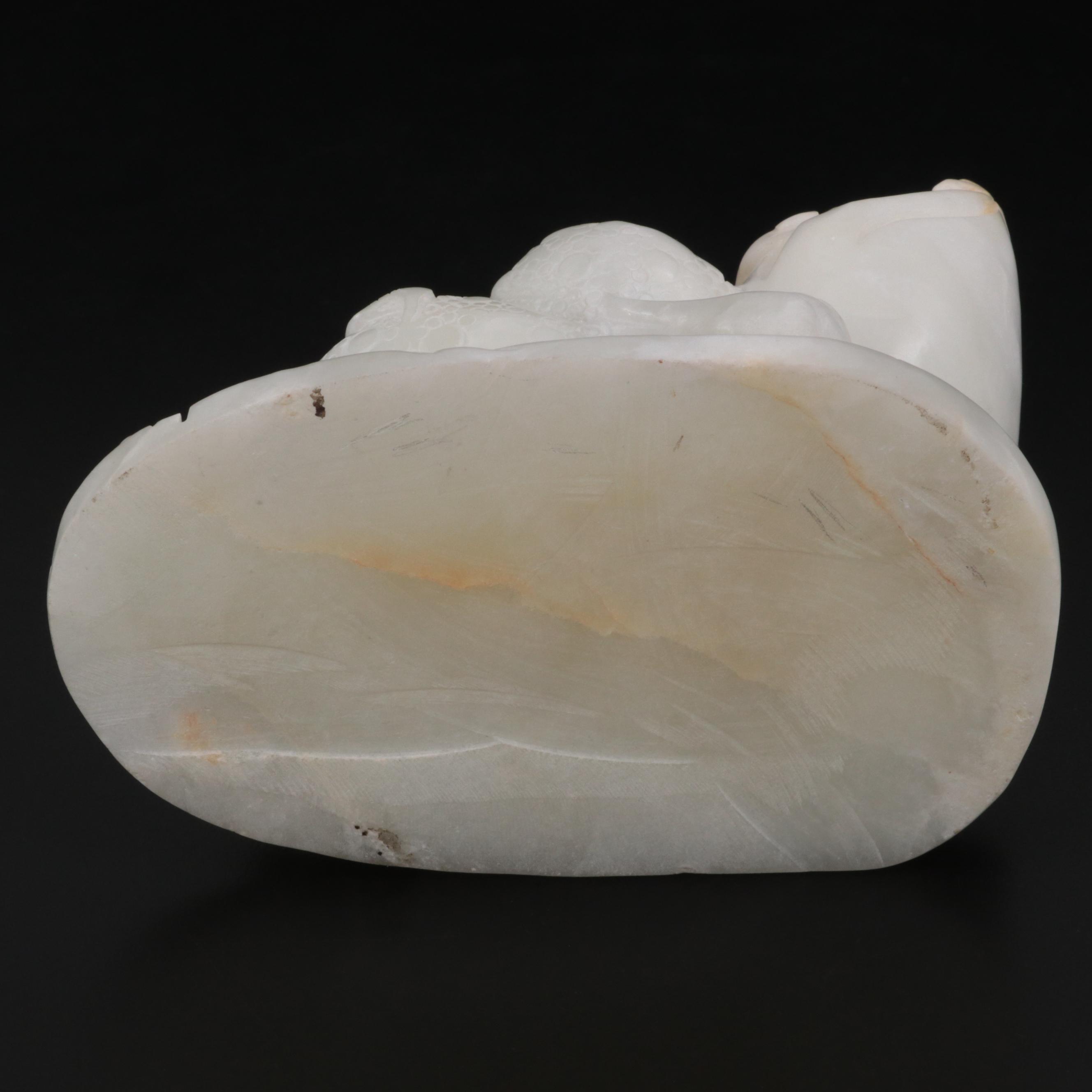 Chinese Carved Serpentine Jin Chan Toad Figure