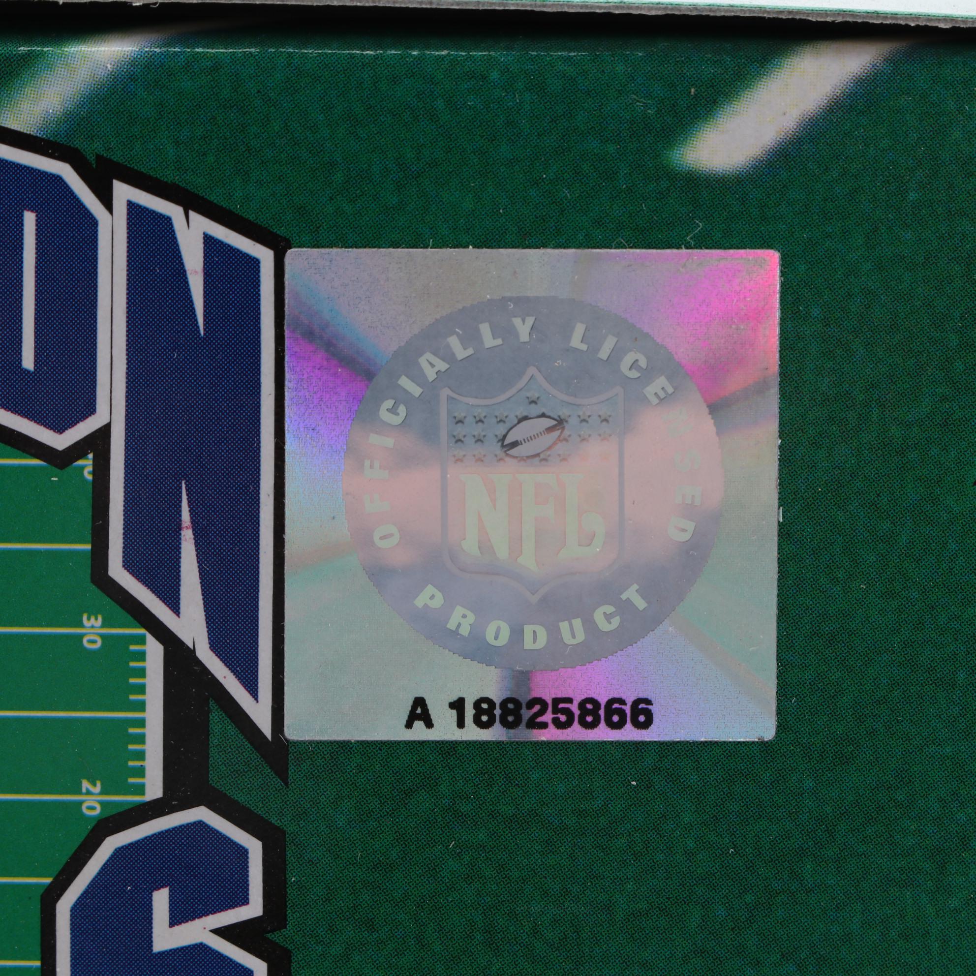 Kenner Starting Lineup Brett Favre and Other Gridiron Greats Action Figures