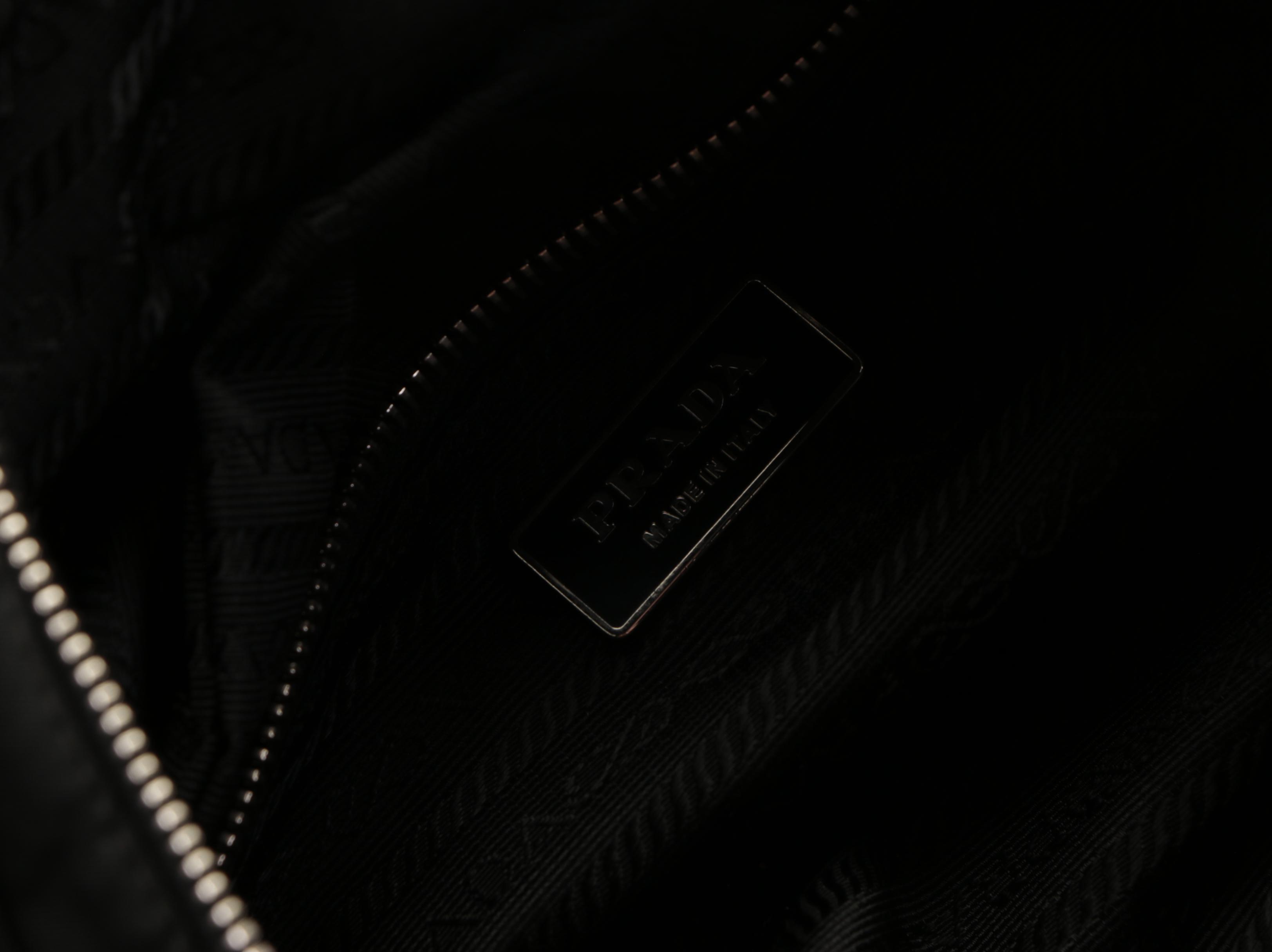 Prada Zip Tote Bag in Black Nylon Tessuto and Leather with Detachable Strap