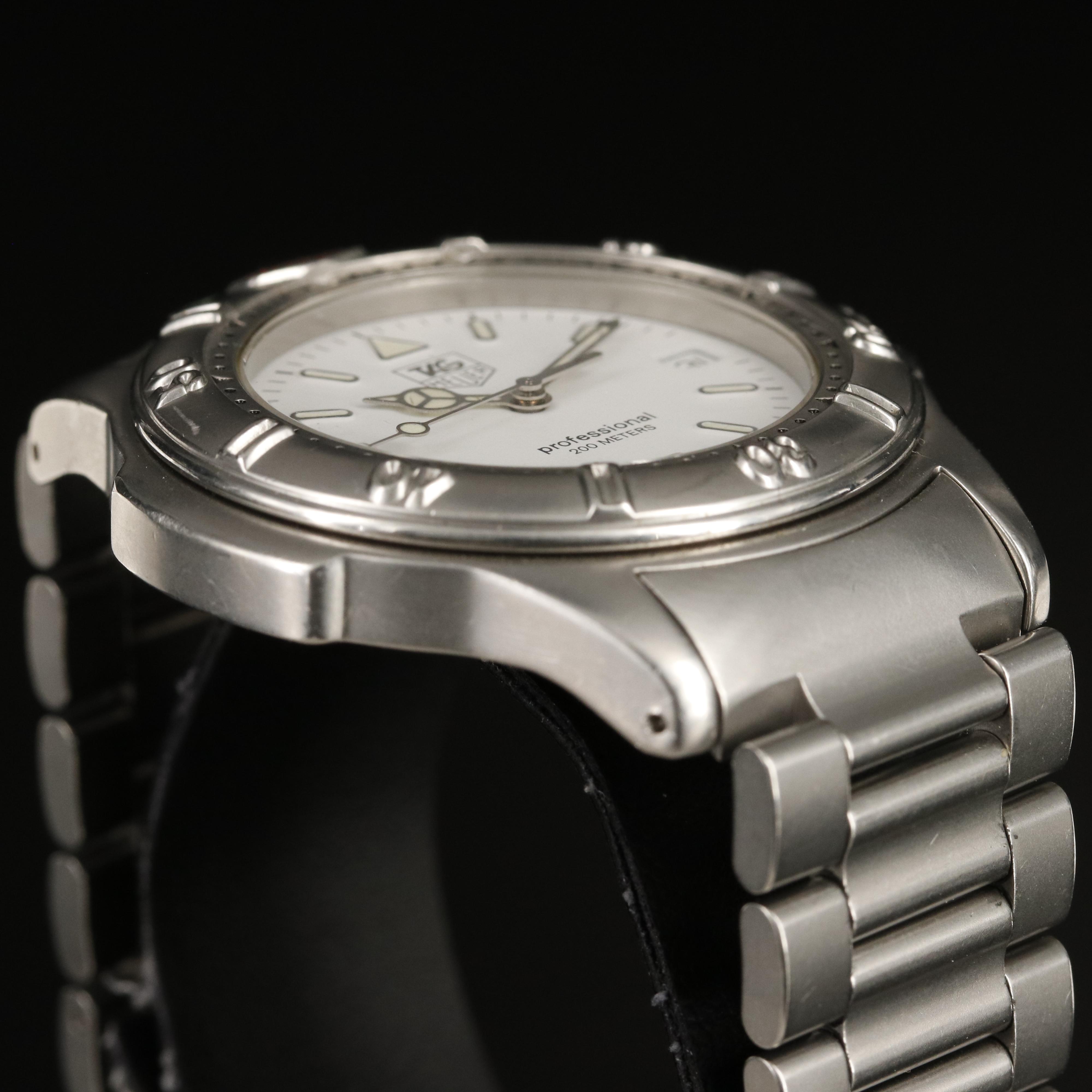 TAG Heuer 4000 Series Professional 200 Meters Watch