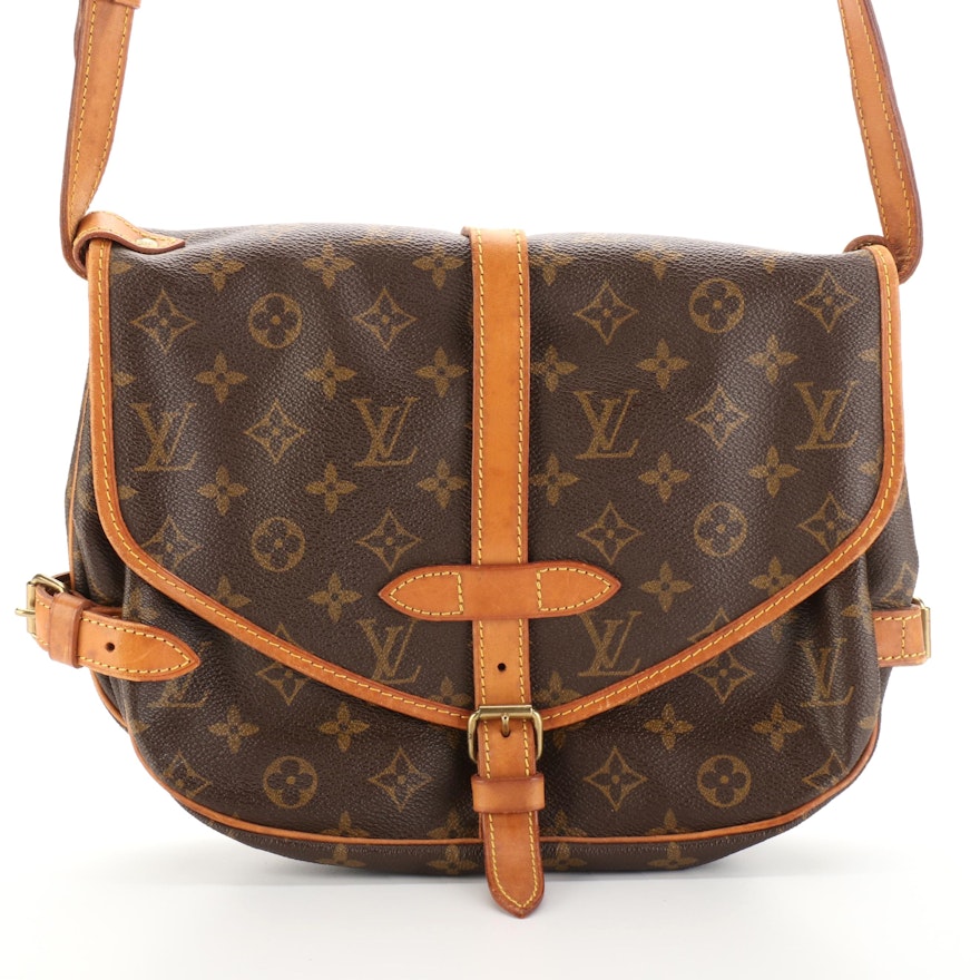 Louis Vuitton Saumur 30 Messenger Bag in Monogram Canvas and Vachetta Leather