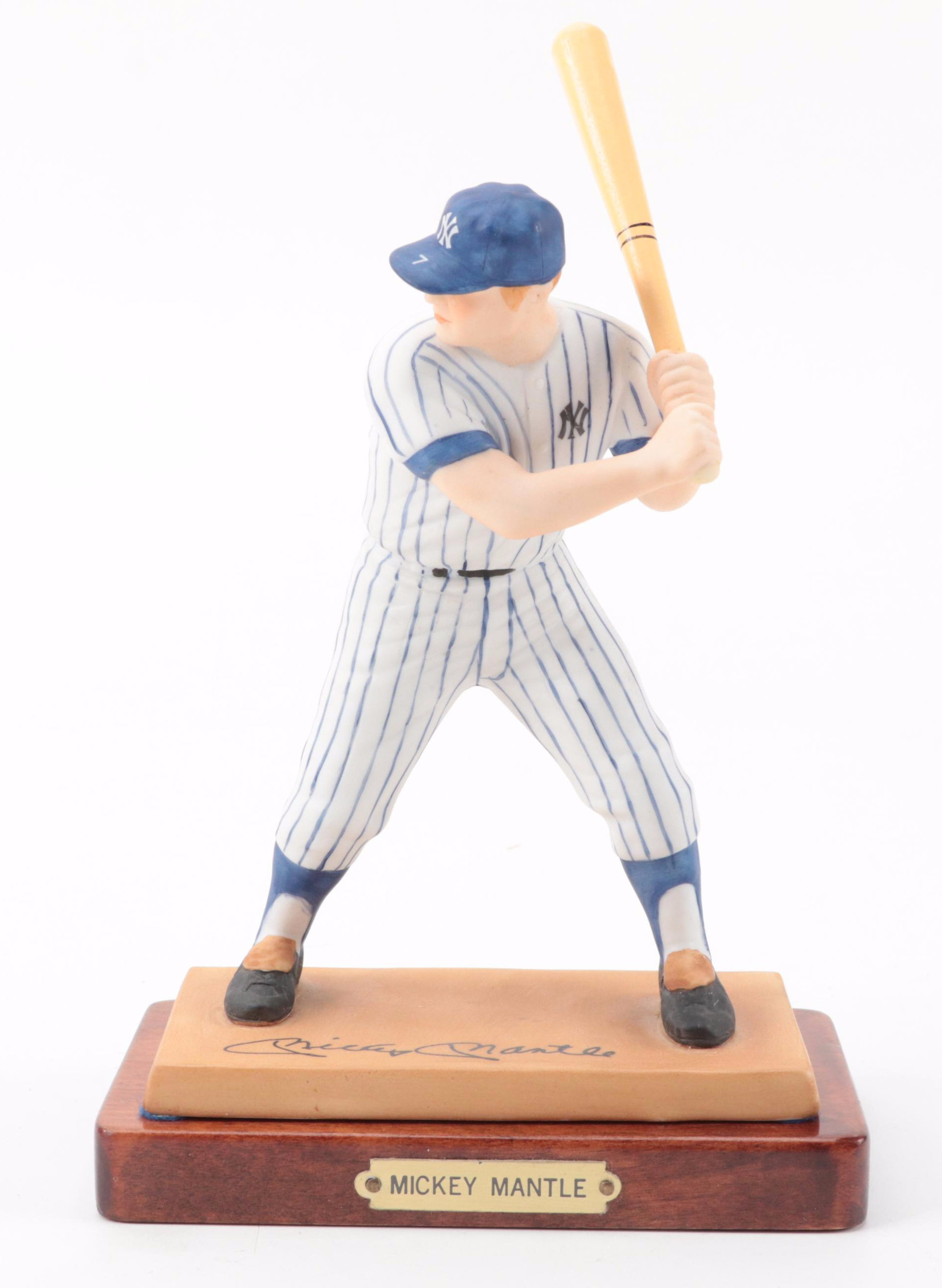 Sports Impressions Mickey Mantle Porcelain Collector Plate and Baseball Figurine