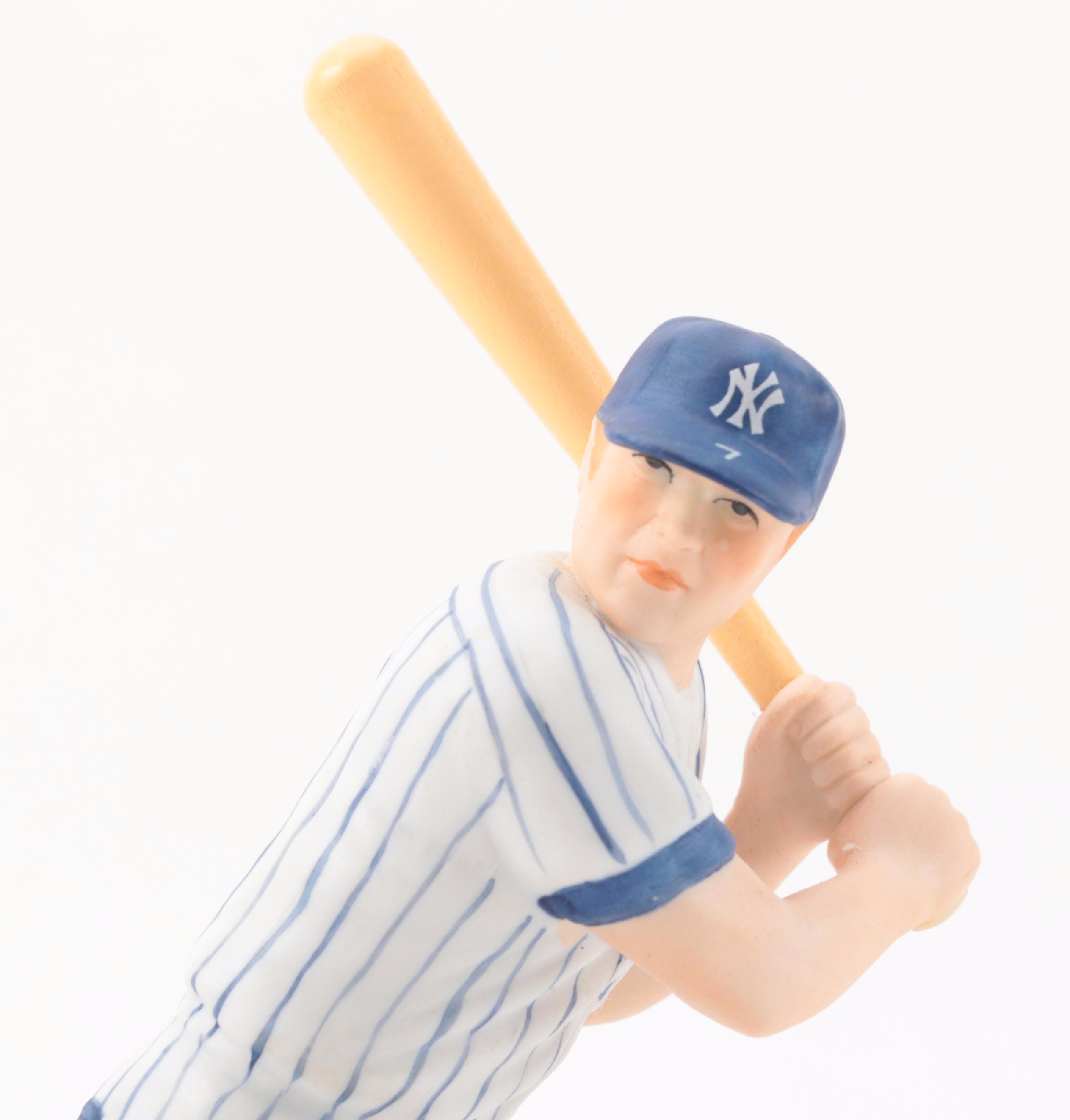 Sports Impressions Mickey Mantle Porcelain Collector Plate and Baseball Figurine