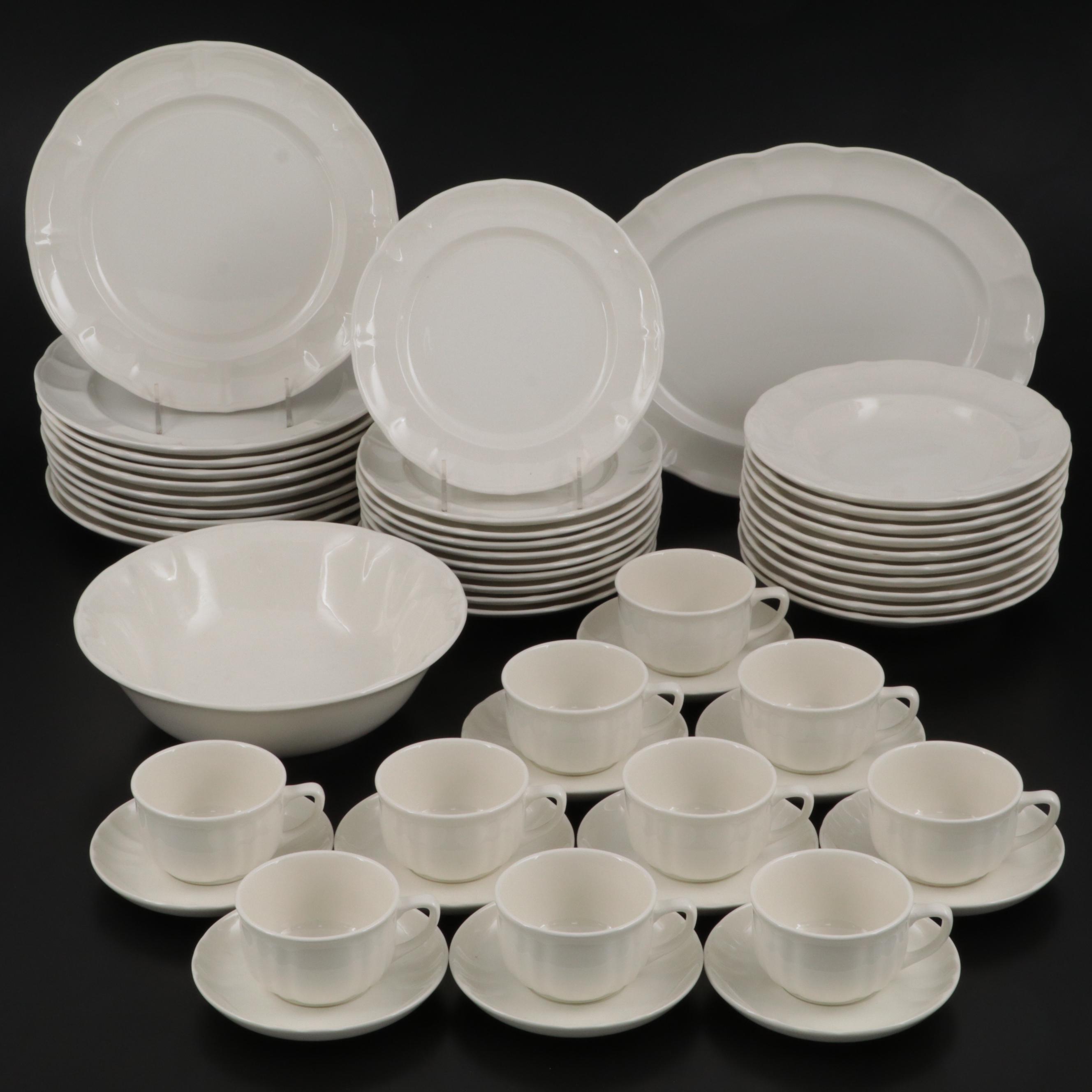 Richard Ginori "Vecchio Milano" Italian Ironstone Dinnerware Service for Ten