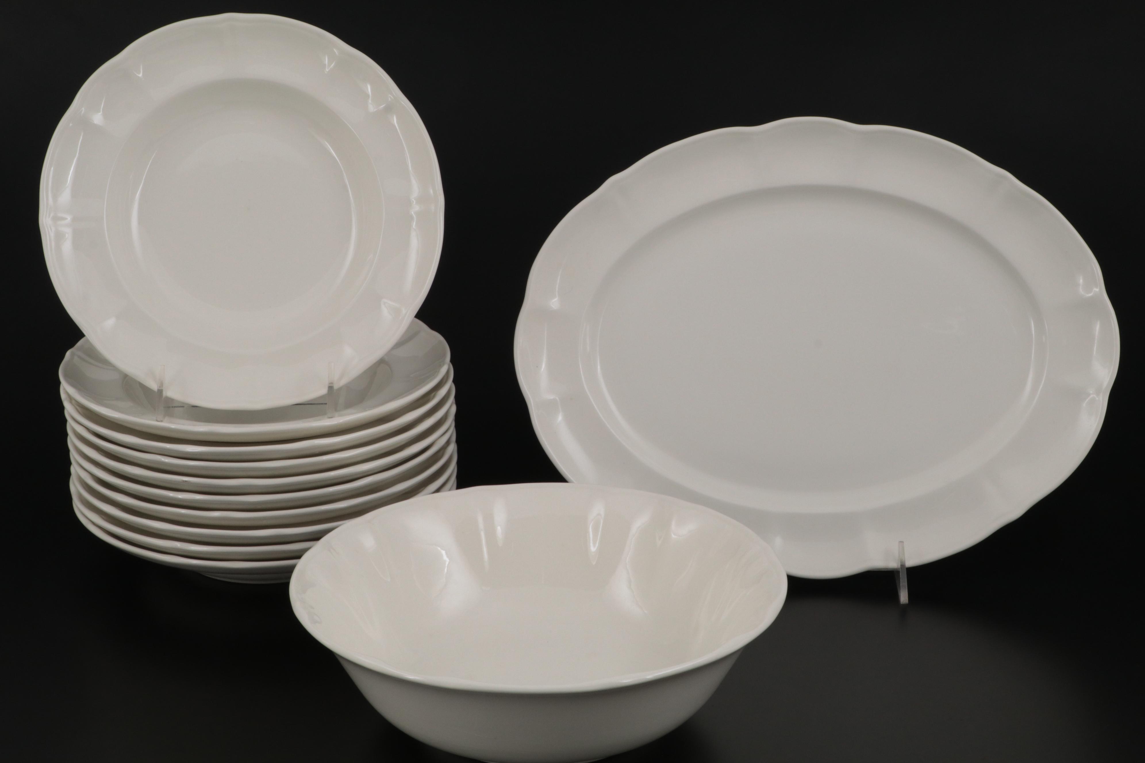 Richard Ginori "Vecchio Milano" Italian Ironstone Dinnerware Service for Ten