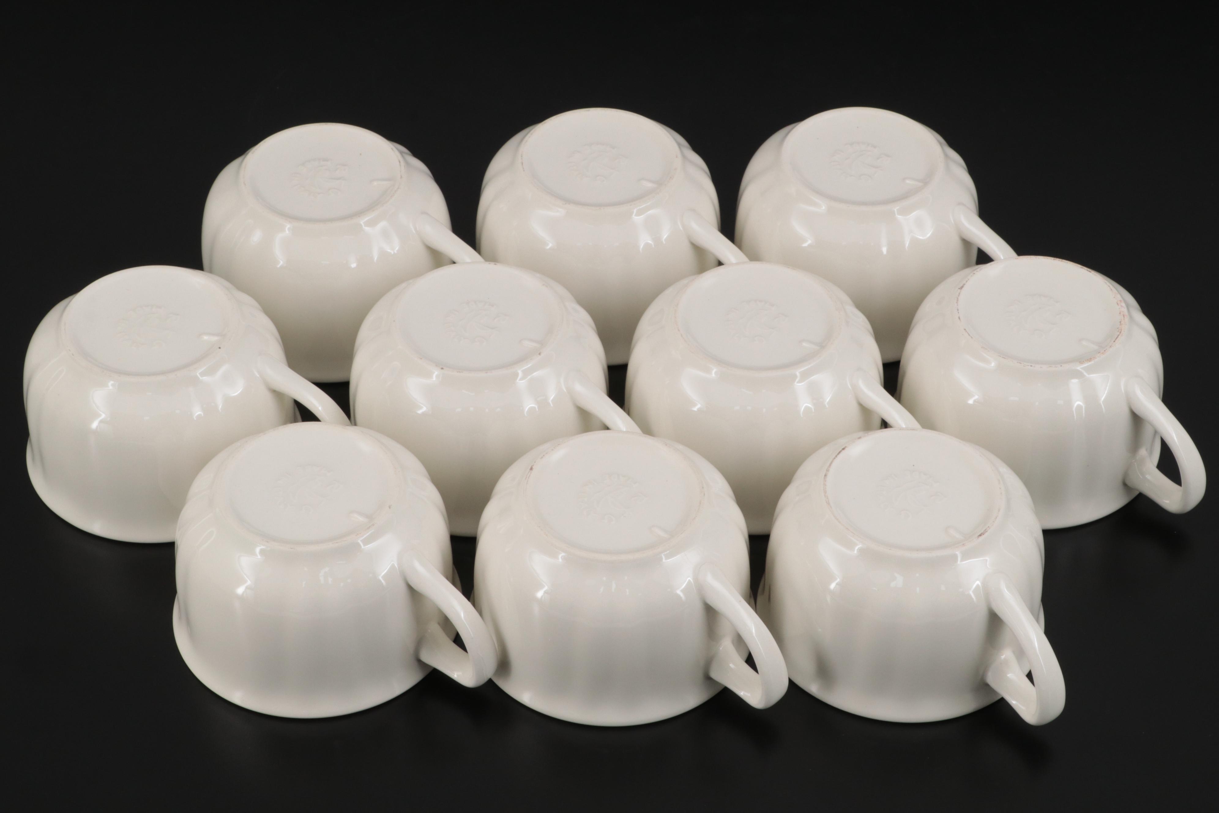 Richard Ginori "Vecchio Milano" Italian Ironstone Dinnerware Service for Ten