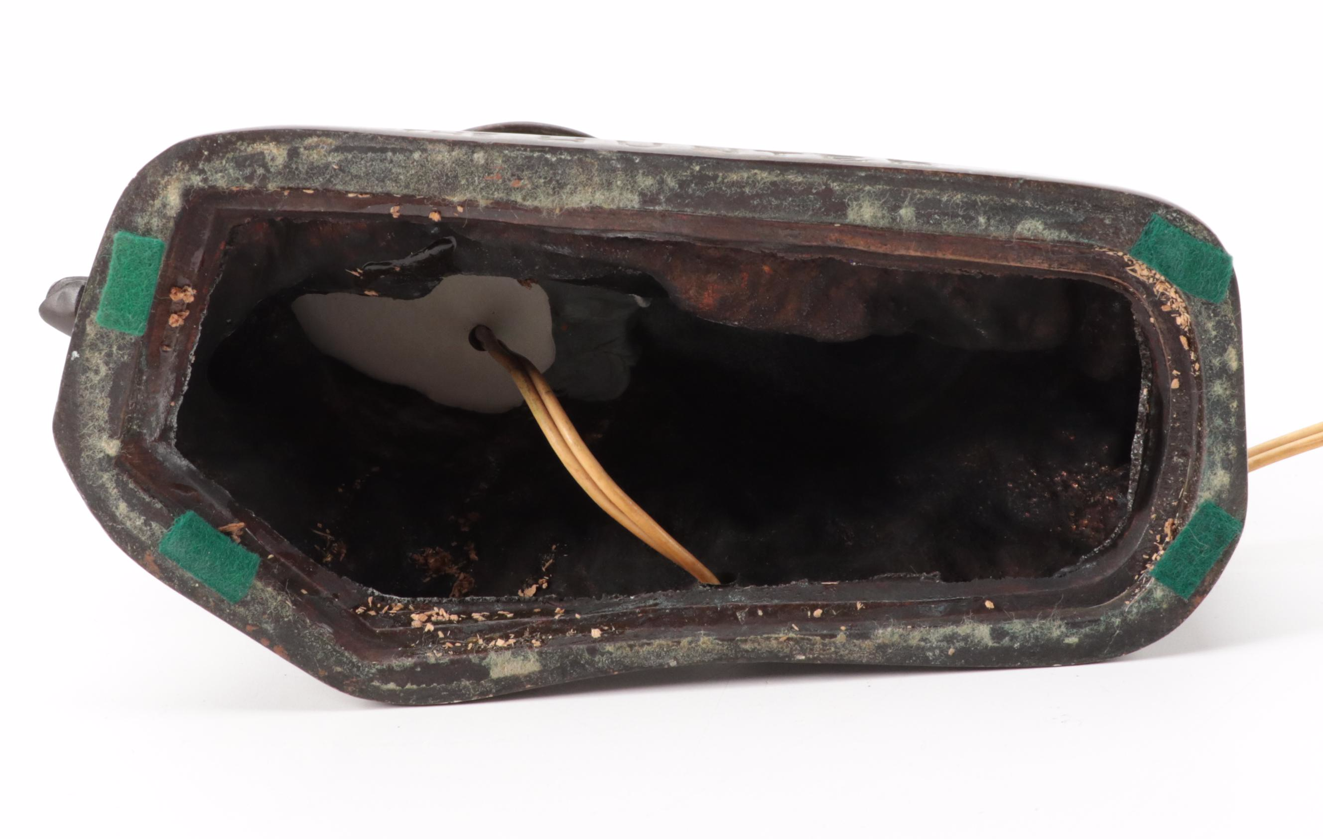 Art Deco Viceroy "The Hunter" Spelter Table Lamp and Vaseline Glass Shade