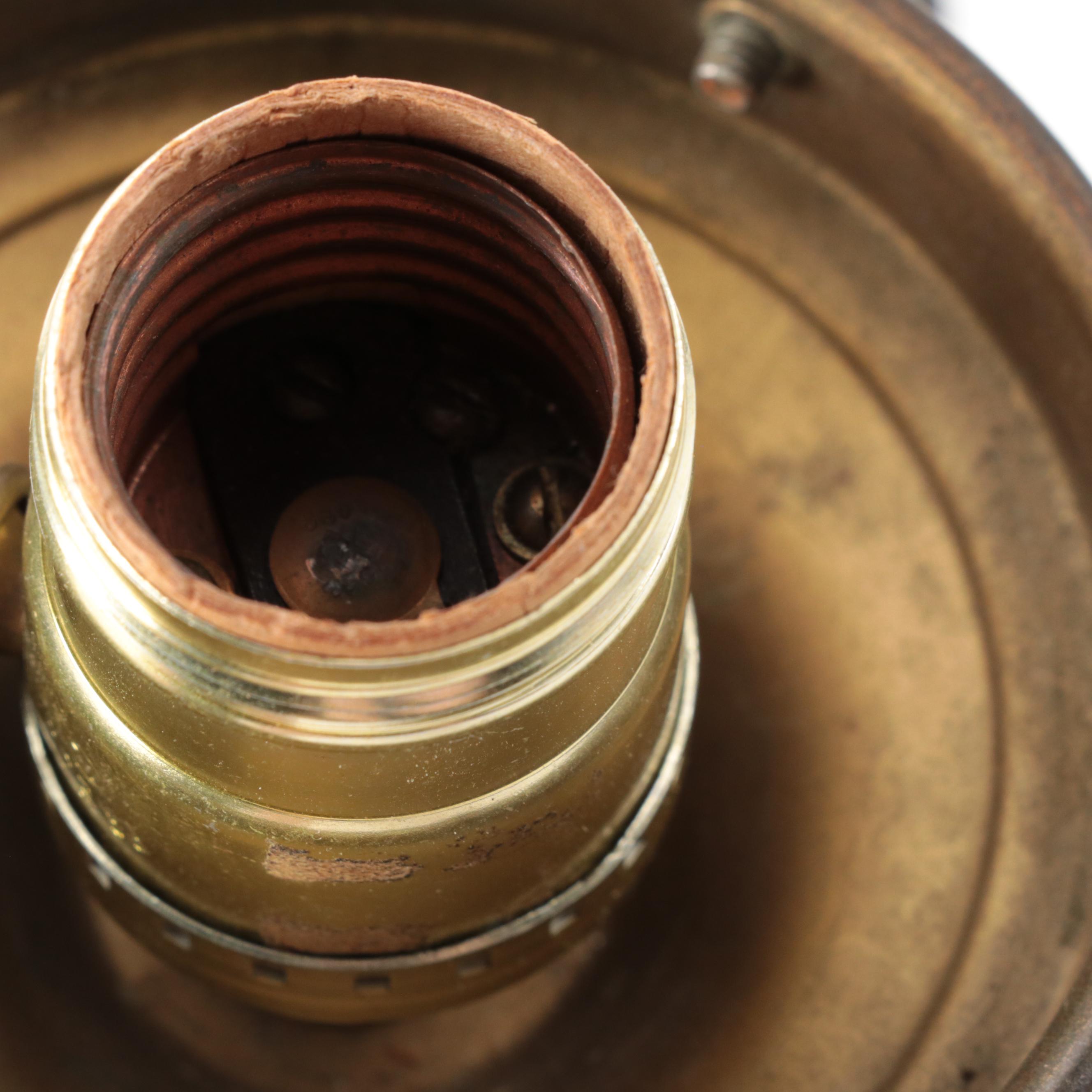 Art Deco Viceroy "The Hunter" Spelter Table Lamp and Vaseline Glass Shade