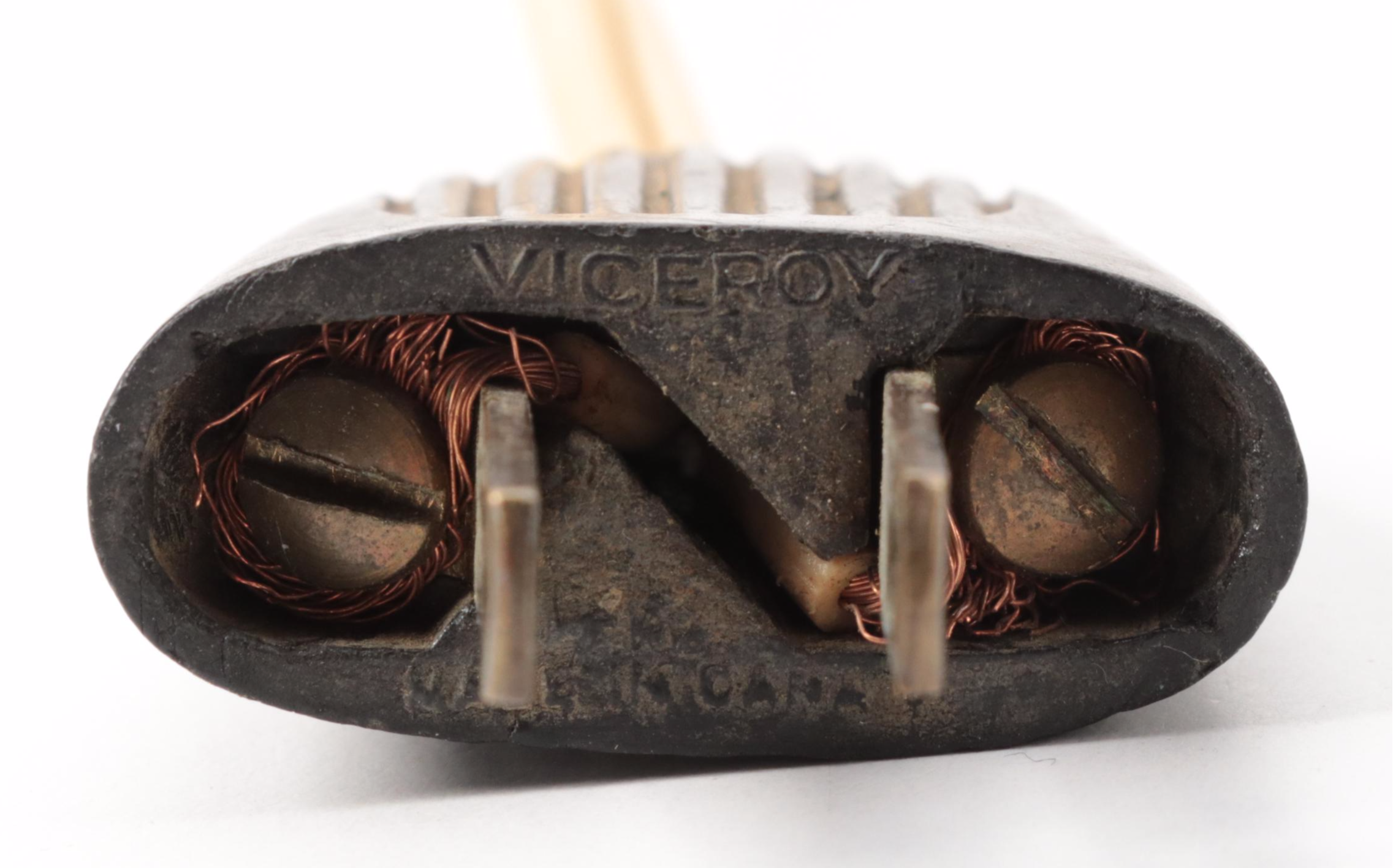 Art Deco Viceroy "The Hunter" Spelter Table Lamp and Vaseline Glass Shade