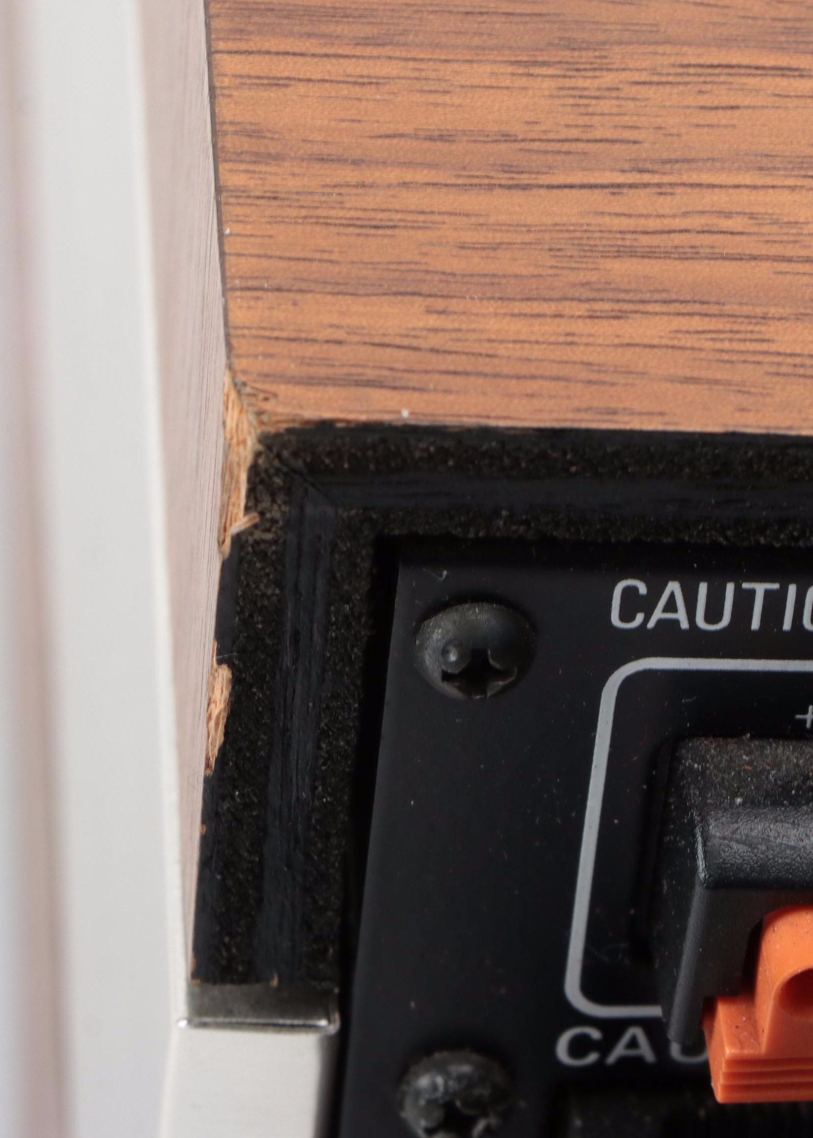 Bose Model 551 Spatial Control Mahogany Veneer Stereo Receiver, Late 20th C