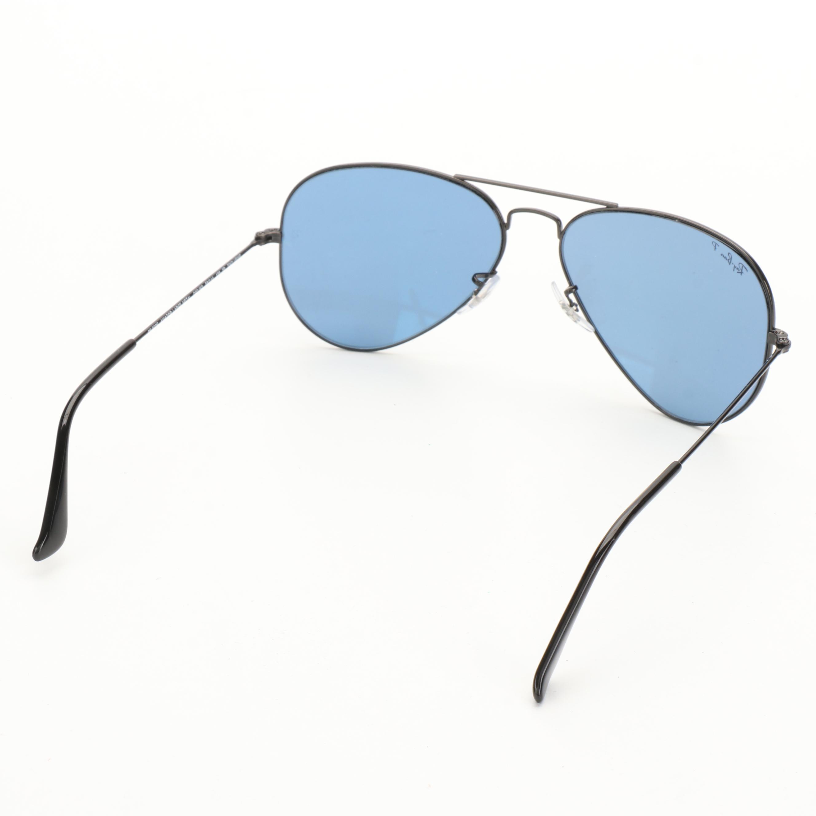 Ray-Ban RB3025 Aviator Large Metal Polarized Sunglasses with Case