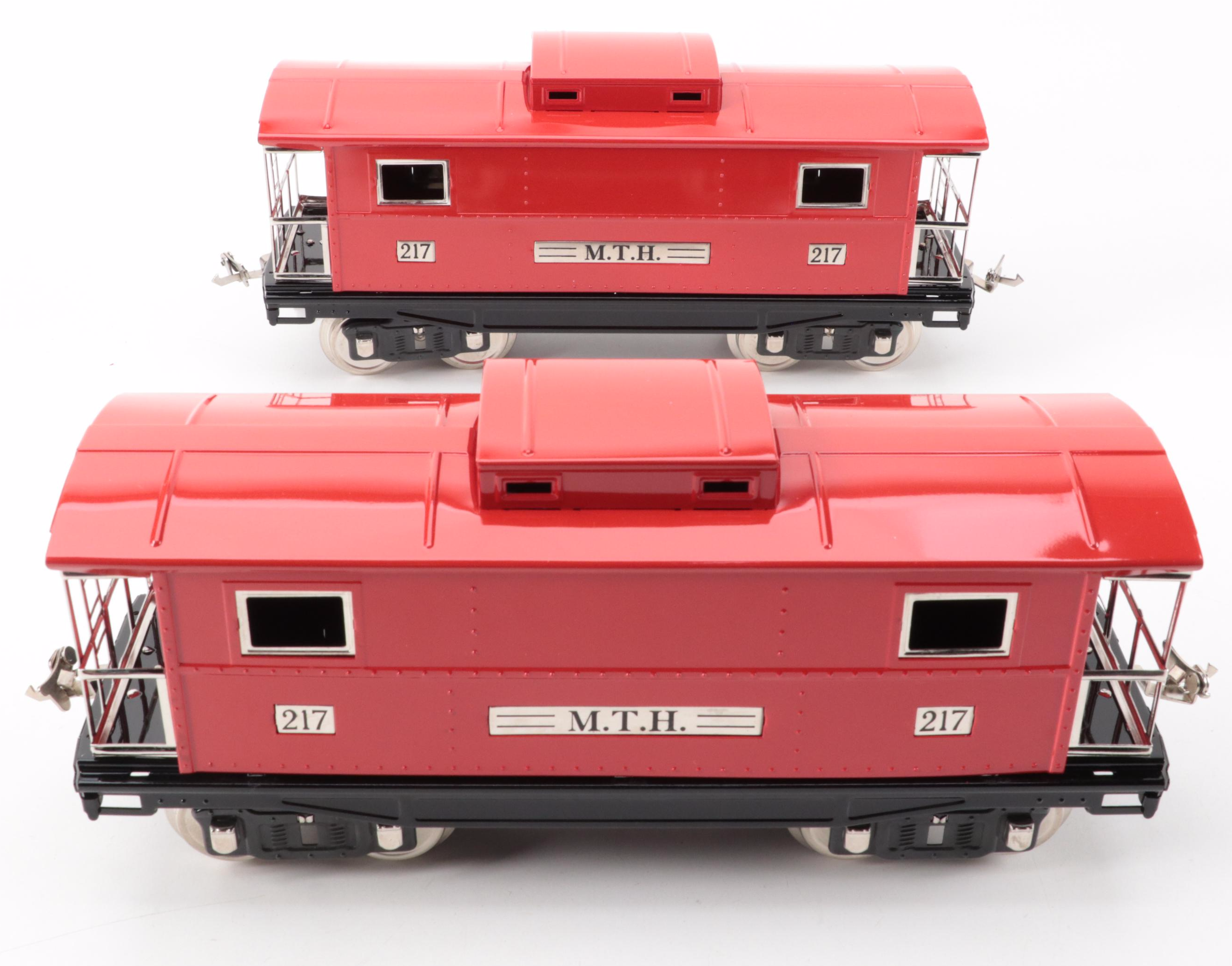MTH Electric Trains 200 Series Std. Gauge Cabooses and Searchlight Car