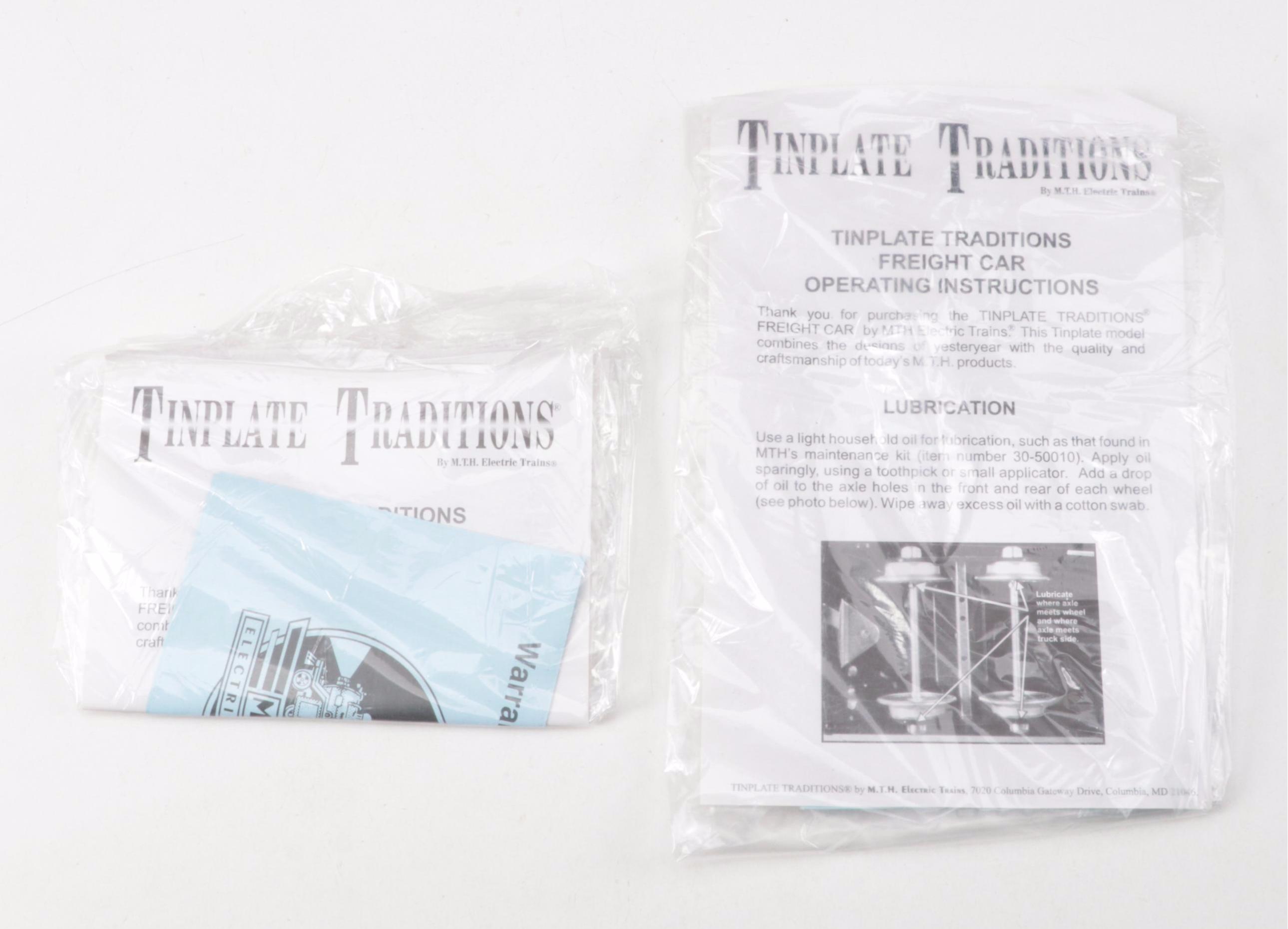 MTH Electric Trains 200 Series Std. Gauge Cabooses and Searchlight Car