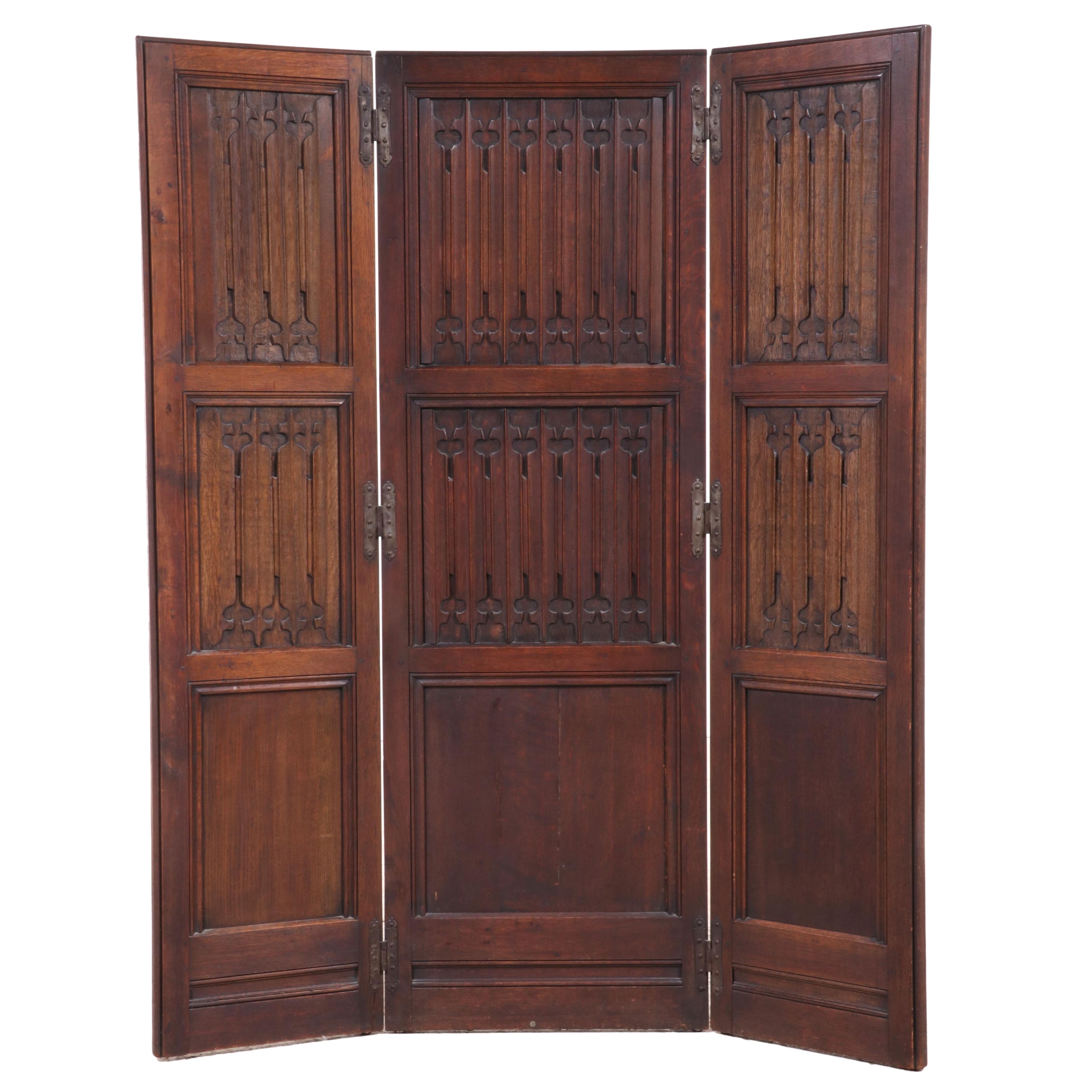 Oak Linen-Fold Carved Three-Panel Screen, 1920s