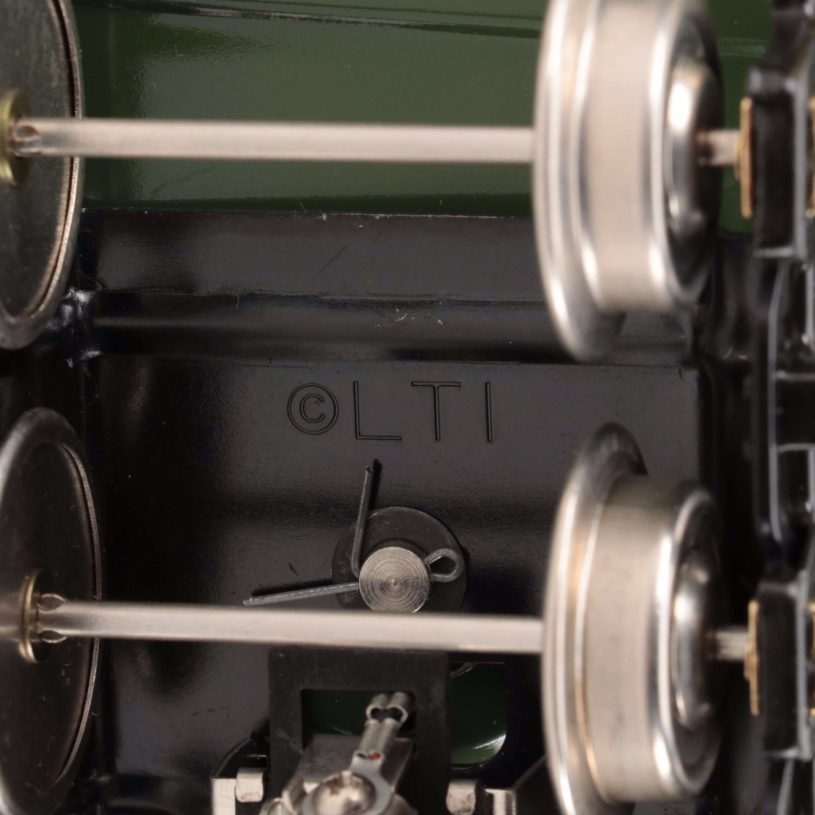 Lionel Classics Standard Gauge 6-13407 1414 Illinois Passenger Car Model Train