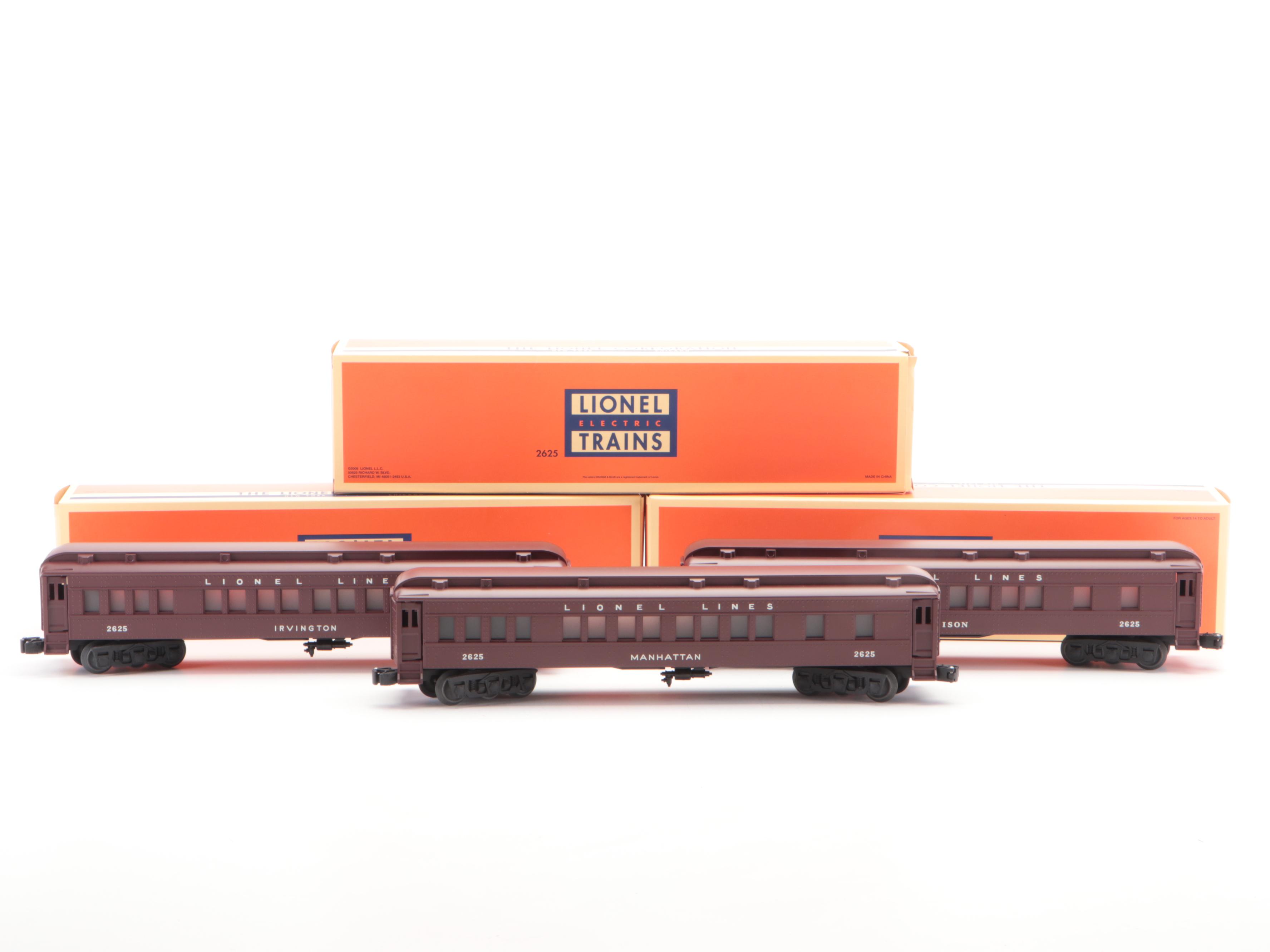 Lionel "Lionel Lines" O-Scale Passenger Cars and Locomotive