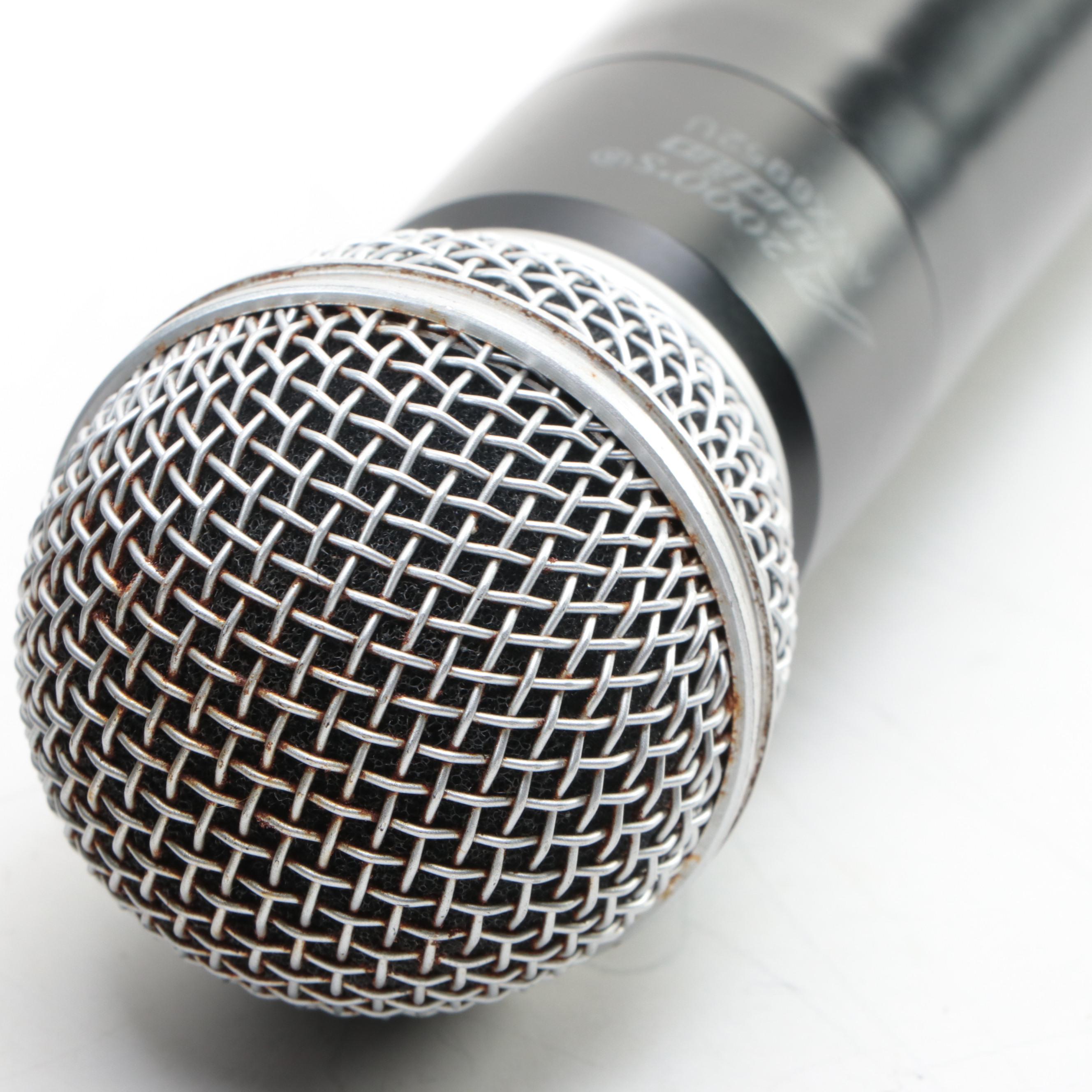 Audio2000'S Wireless Transmitter and Microphones with More in Hard Shell Case