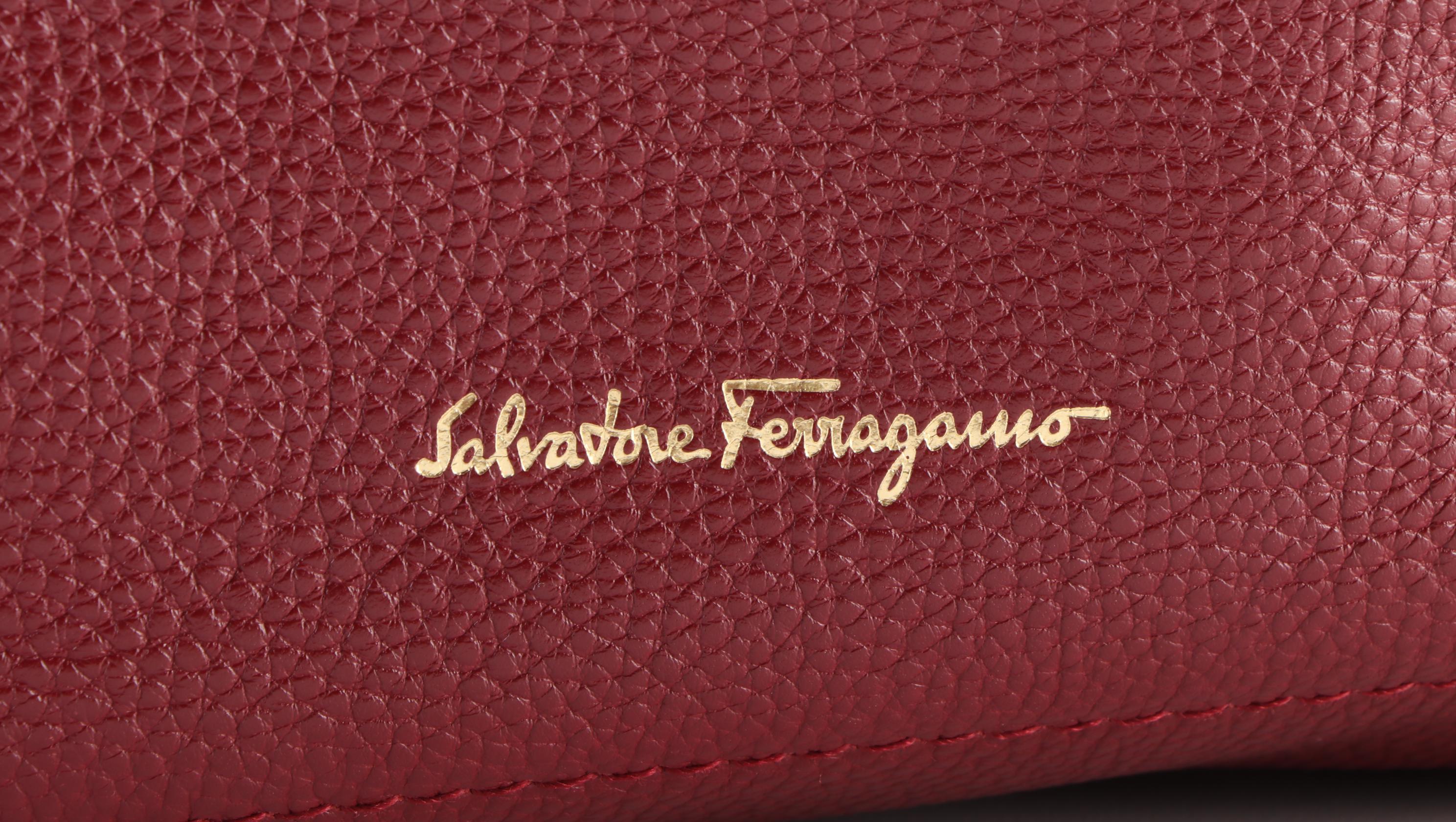 Salvatore Ferragamo Amy Zippered Tote Bag in Grained Leather