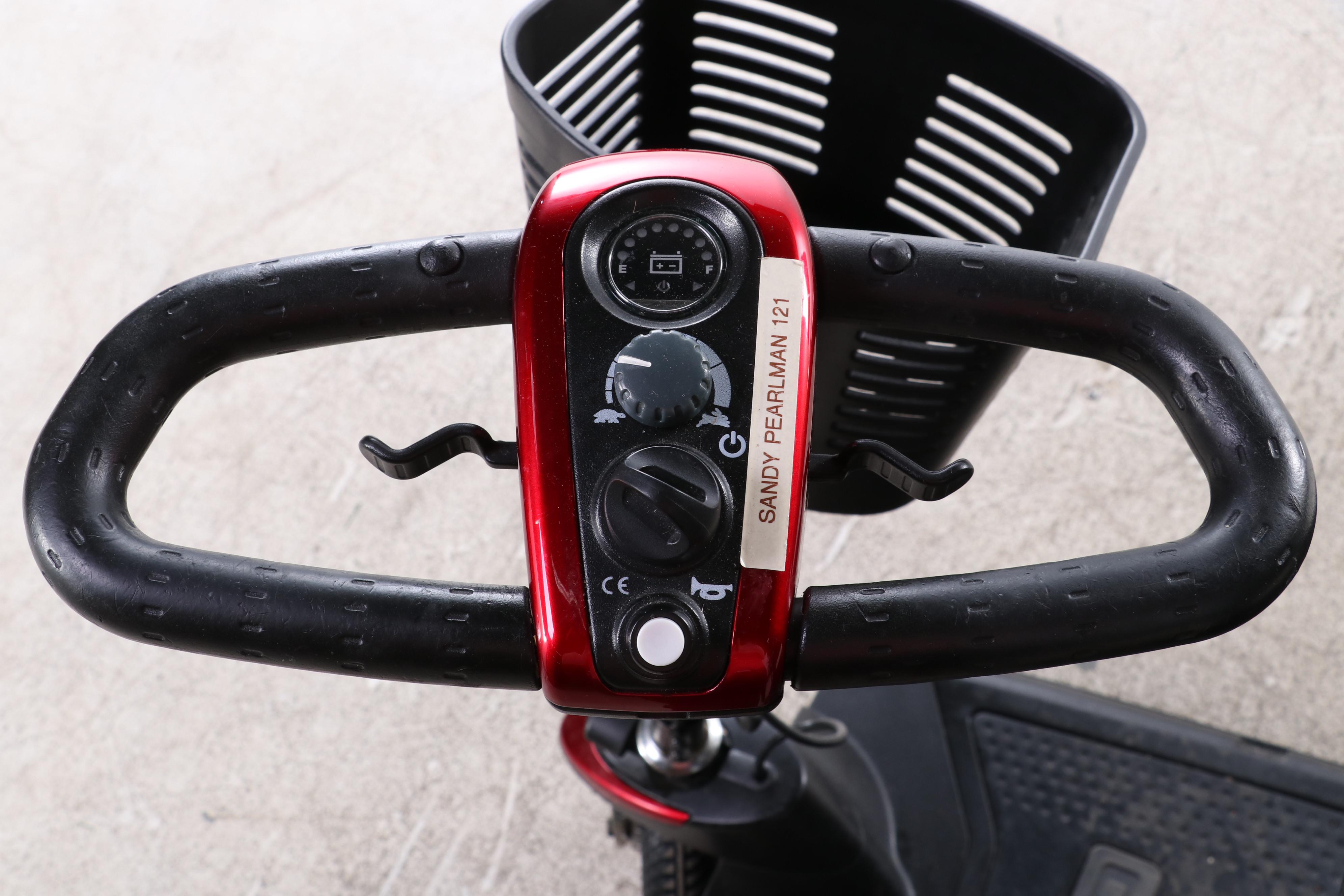 Pride Mobility Products "GoGo Elite Traveller Plus" Three-Wheel Scooter