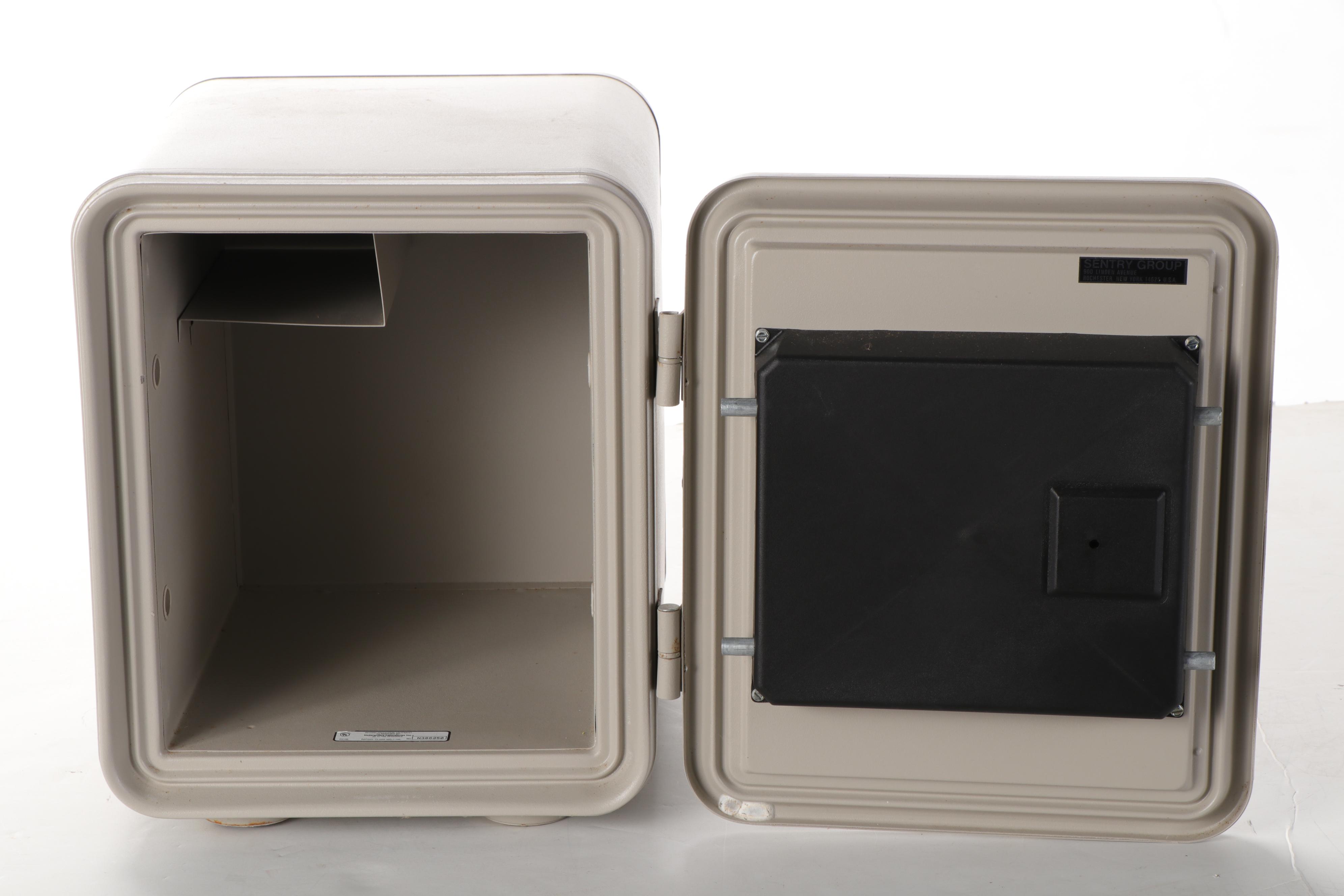 Sentry Model 1250 Safe