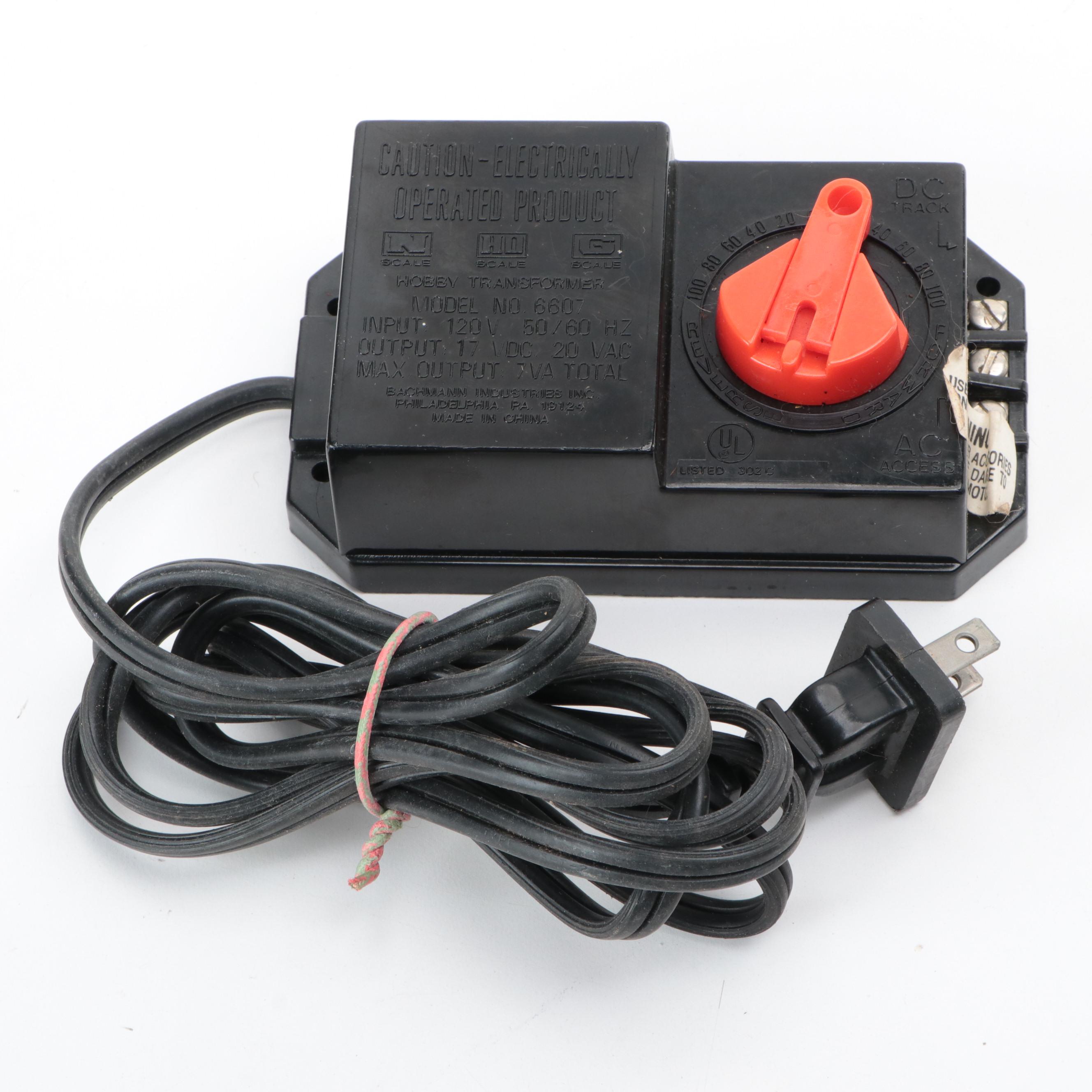 Lionel O-Scale Track Cleaning Car and Gang Car with Transformer and Power Clip