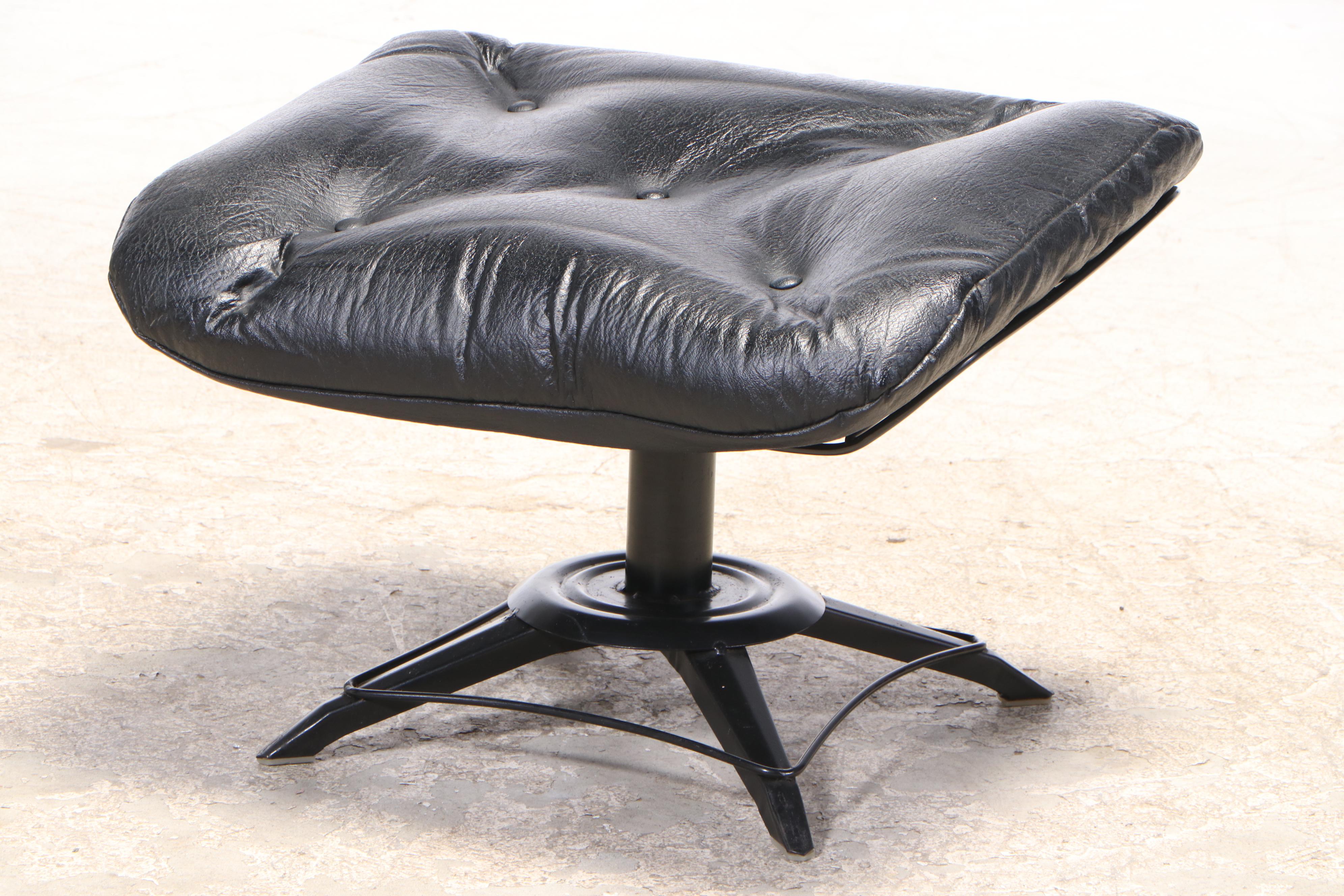 Homecrest Mid Century Modern Steel and Vinyl Lounge Chair and Ottoman, 1970s