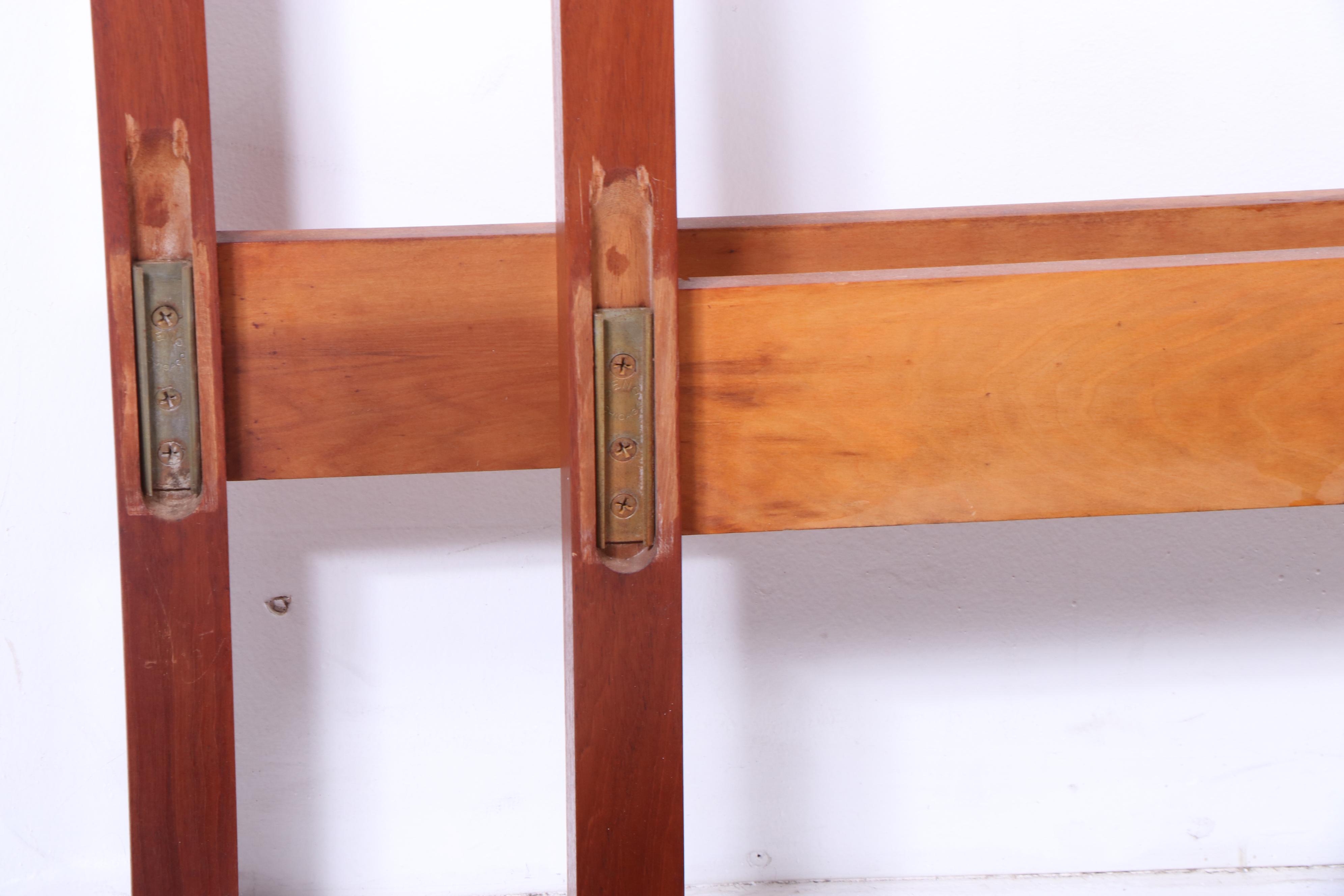 Pair of Kindel Furniture Hepplewhite Style Twin Size Bed Frames