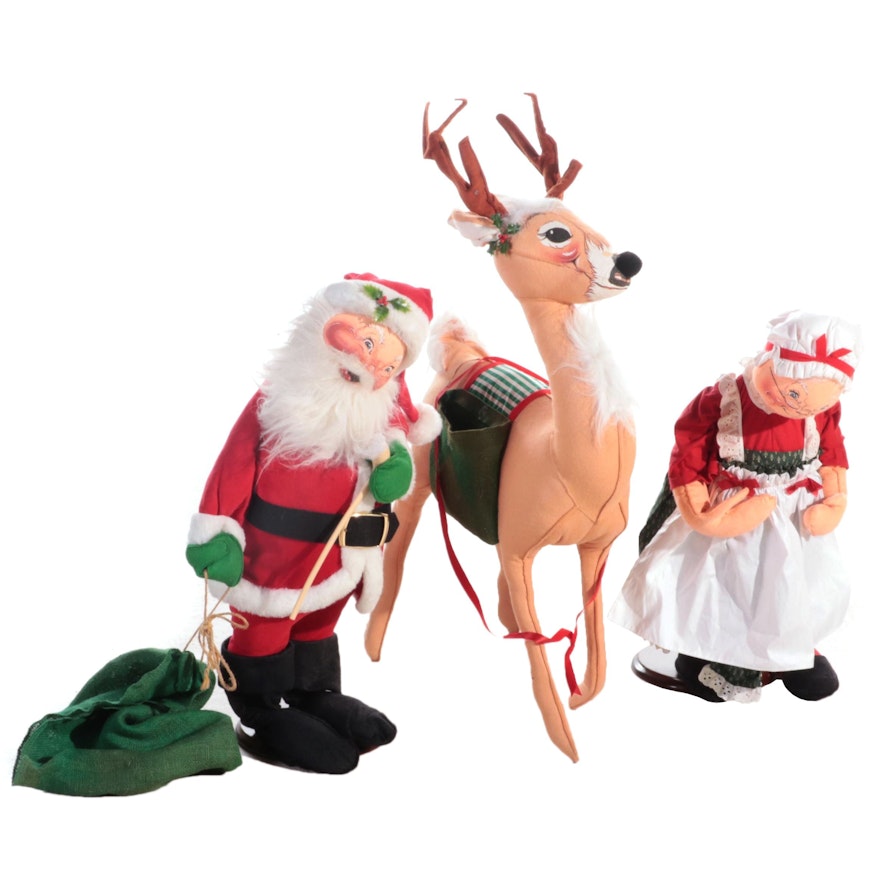 Annalee Mobilitee Cloth Dolls Santa Claus, Mrs. Claus, and Reindeer
