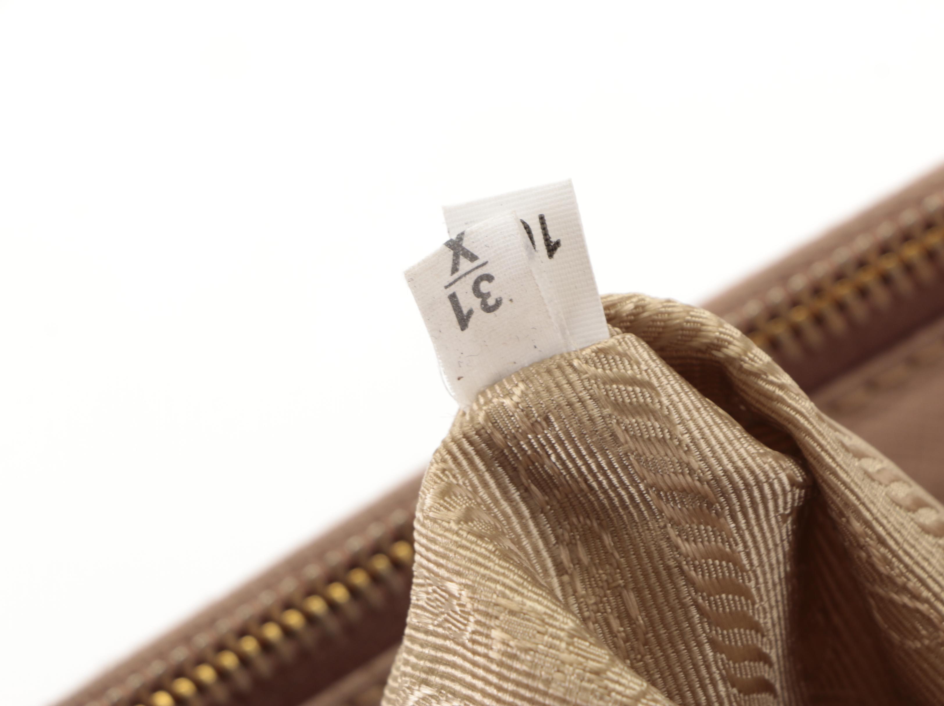 Prada Small Double-Zip Galleria Lux Tote in Blush Saffiano Leather with Strap